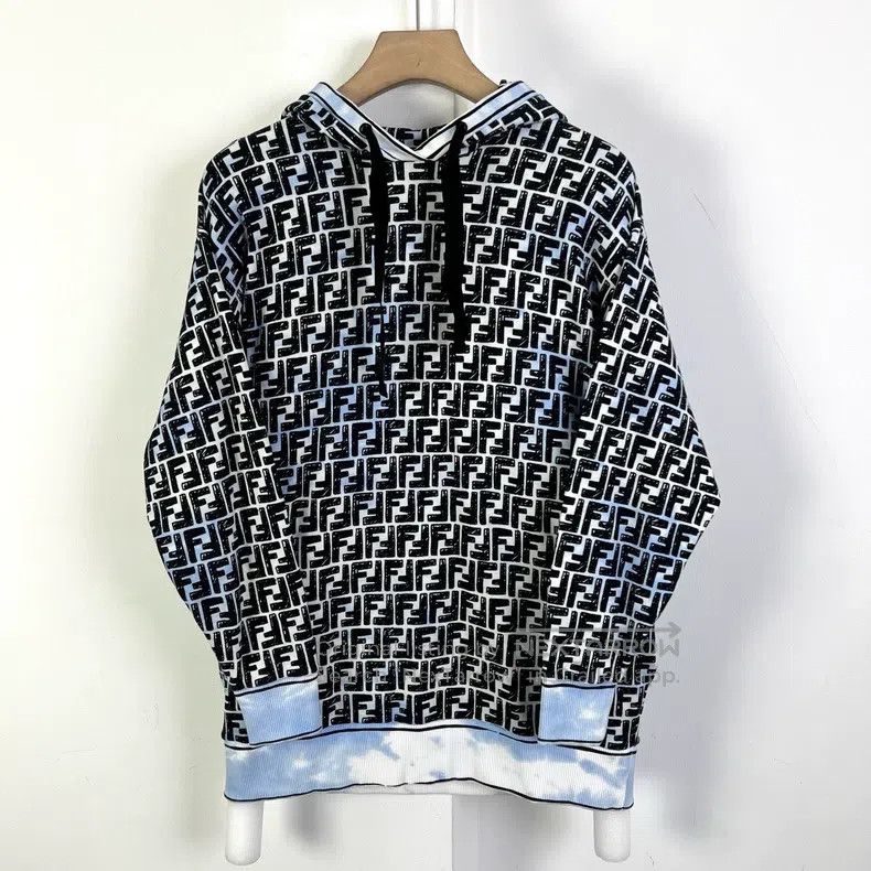 Fendi Fendi California sky full logo print hoodie Size S / US 4 / IT 40 - 1 Thumbnail