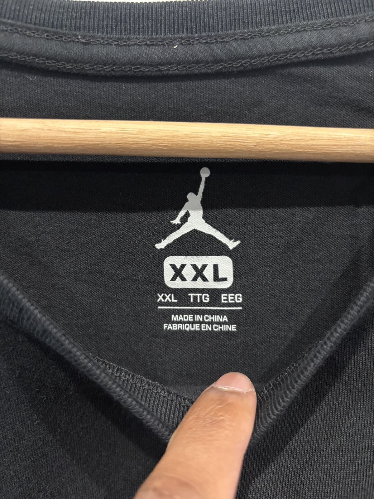 Jordan Brand × October's Very Own Air Jordan x OVO Tee Black/Metallic Gold Size: XXL Size US XXL / EU 58 / 5 - 2 Thumbnail