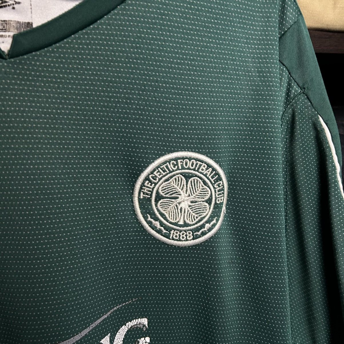 Umbro Vintage Umbro FC Celtic 2000’s carling sportswear jersey Size US L / EU 52-54 / 3 - 4 Thumbnail