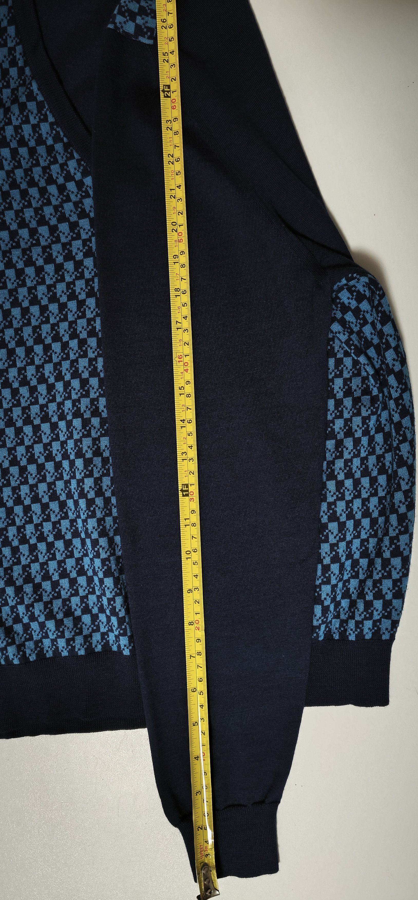 Prada Fall 2017 - Virgin wool sweater - blue chevron print Size US M / EU 48-50 / 2 - 12 Thumbnail