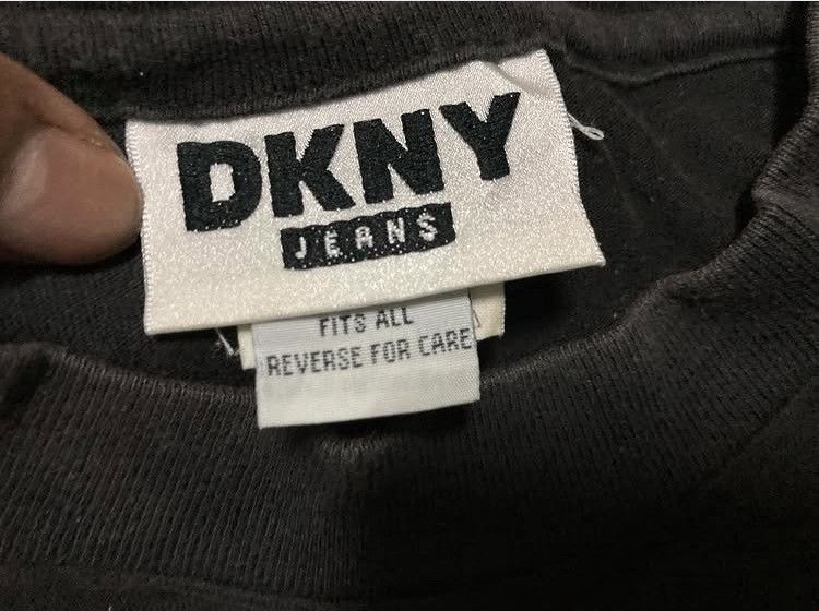 DKNY Vintage T Shirts Dkny 90s Size US L / EU 52-54 / 3 - 4 Thumbnail