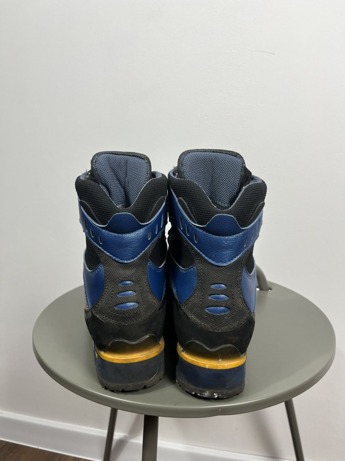 La Sportiva La Sportiva Gore-Tex Mountain Boots Black EU 43 Vibram Sole Size US 10 / EU 43 - 11 Thumbnail