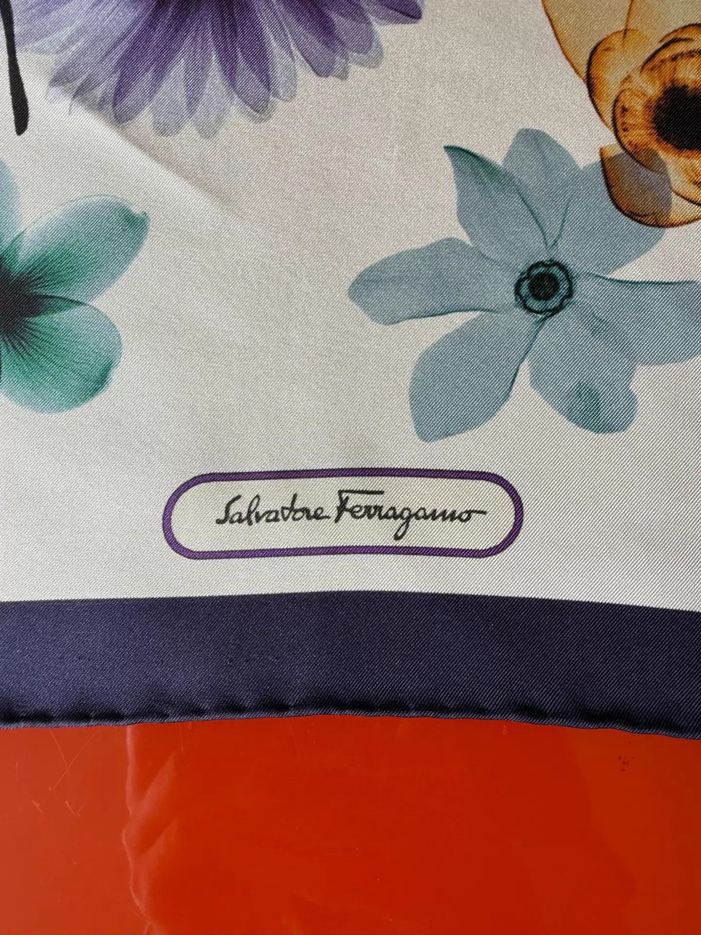 Salvatore Ferragamo Ferragamo Vtg Watercolor Floral Silk Scarf 90cm Blue-White Size ONE SIZE - 5 Thumbnail