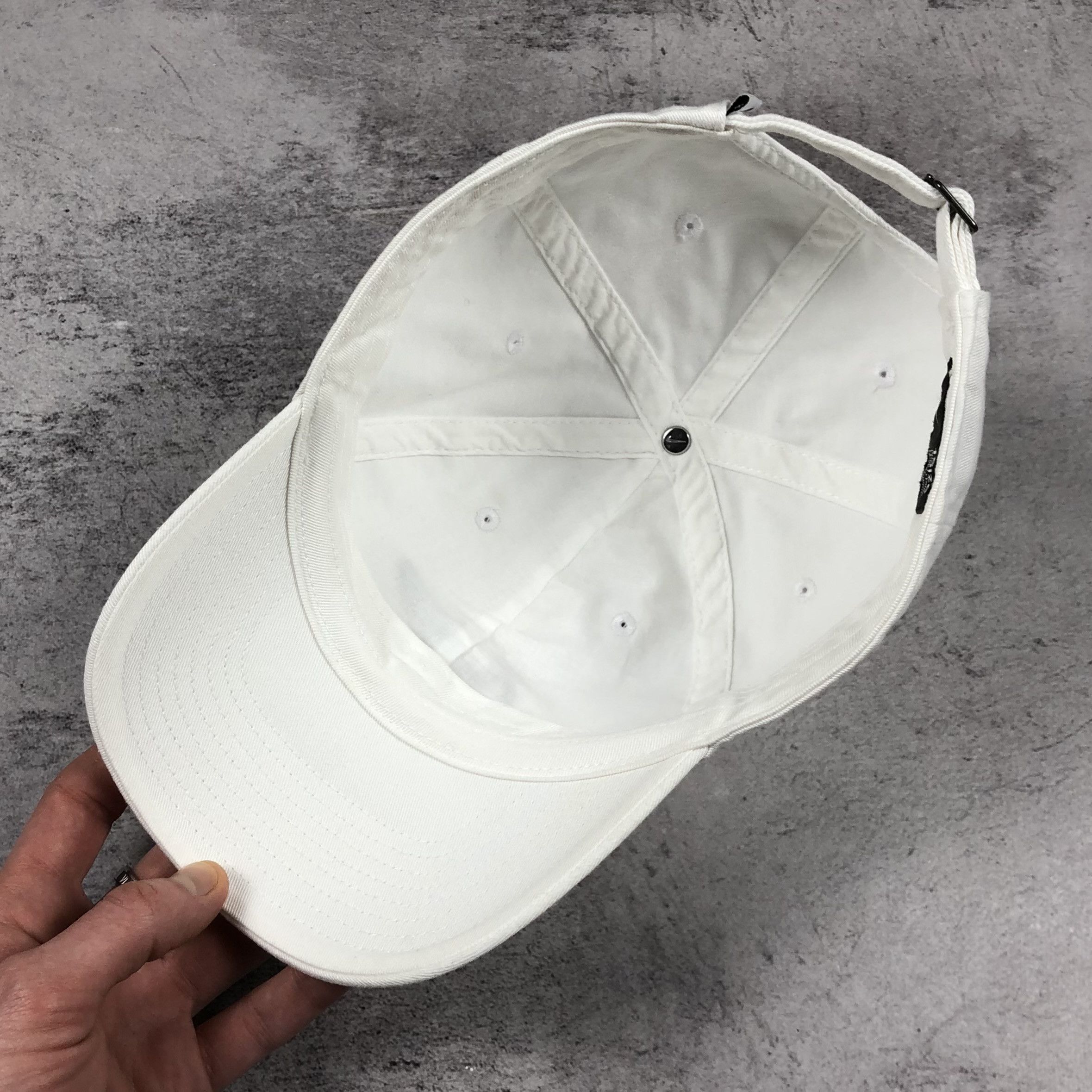 Nike Y2K Nike Swoosh Logo White Cap Size ONE SIZE - 9 Thumbnail
