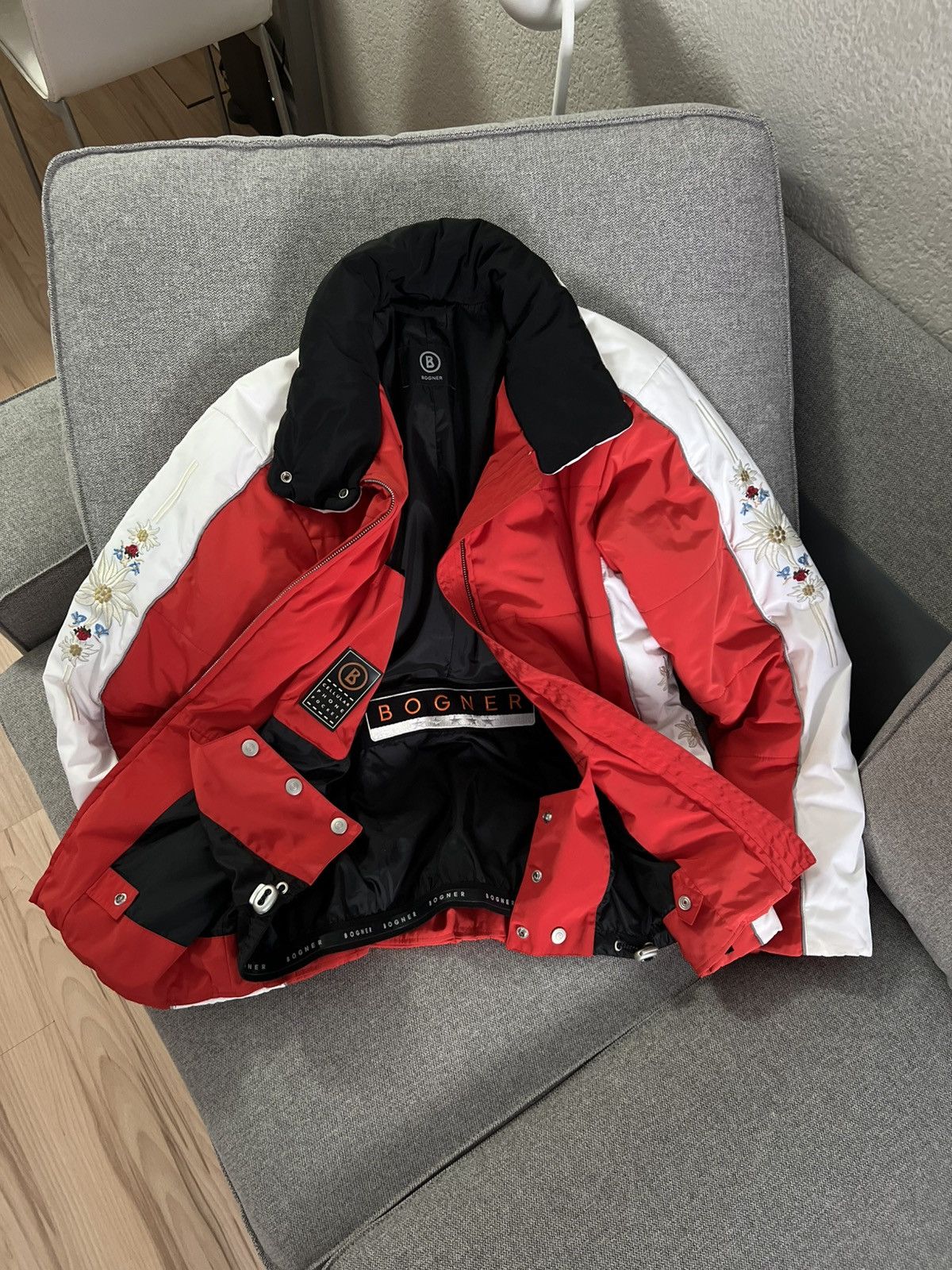 Bogner Vintage Bogner Women's Premium Ski Jacket Red White Size S / US 4 / IT 40 - 2 Thumbnail