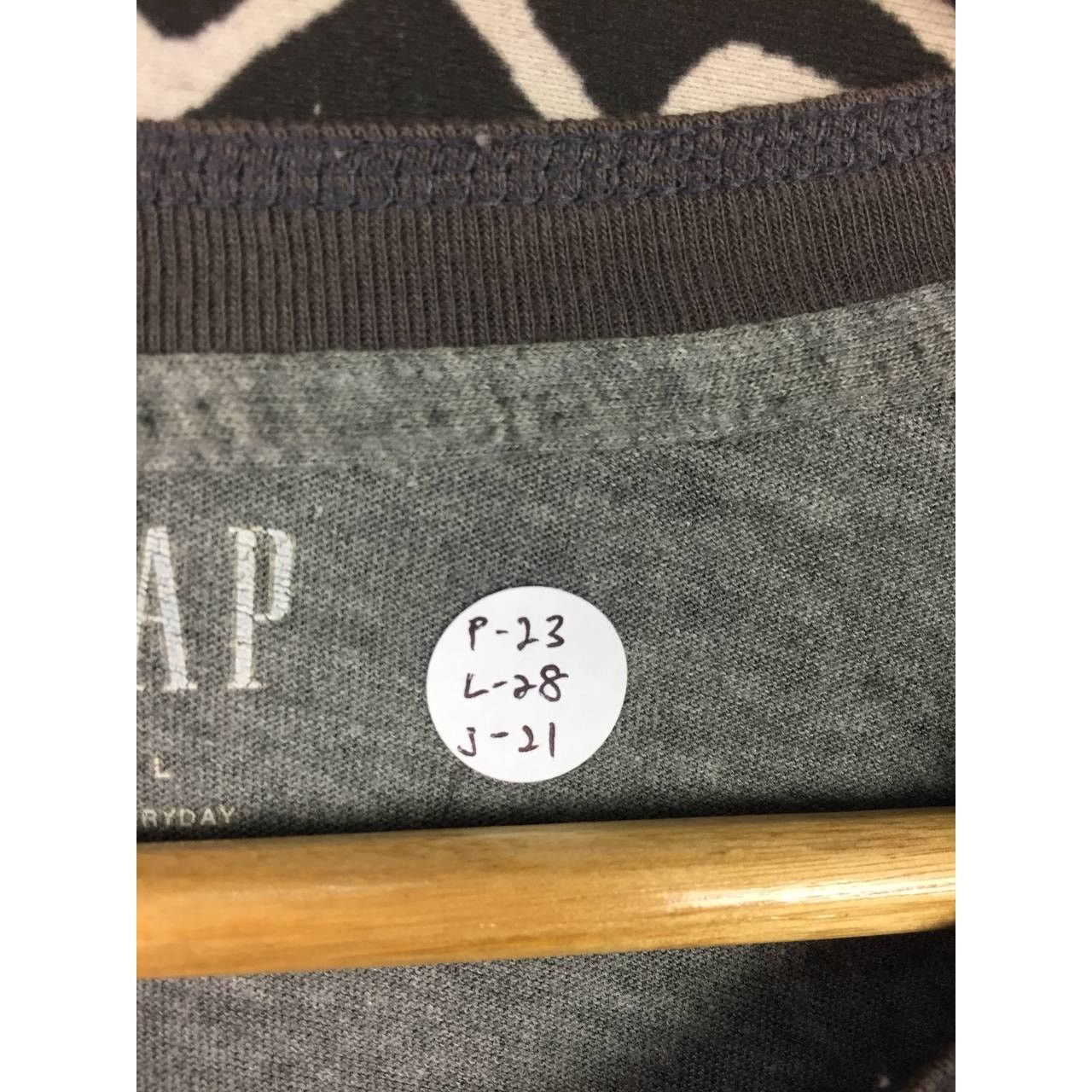 Gap GAP Everyday Casual Henley Neck Raglan Tee Size US L / EU 52-54 / 3 - 10 Thumbnail