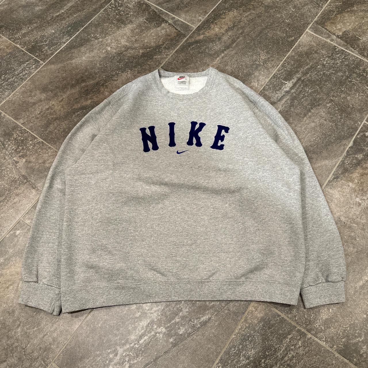 image of 90's Nike Crewneck in Grey, Men's (Size Large)