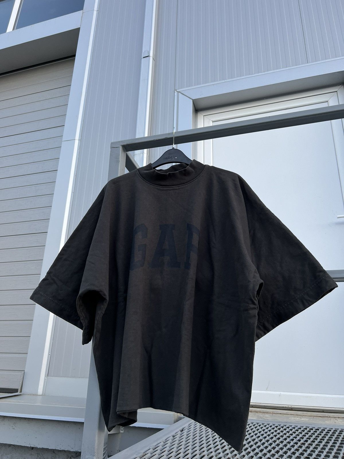 Gap Yeezy Gap No Seam Cropped Tee Size US S / EU 44-46 / 1 - 6 Thumbnail