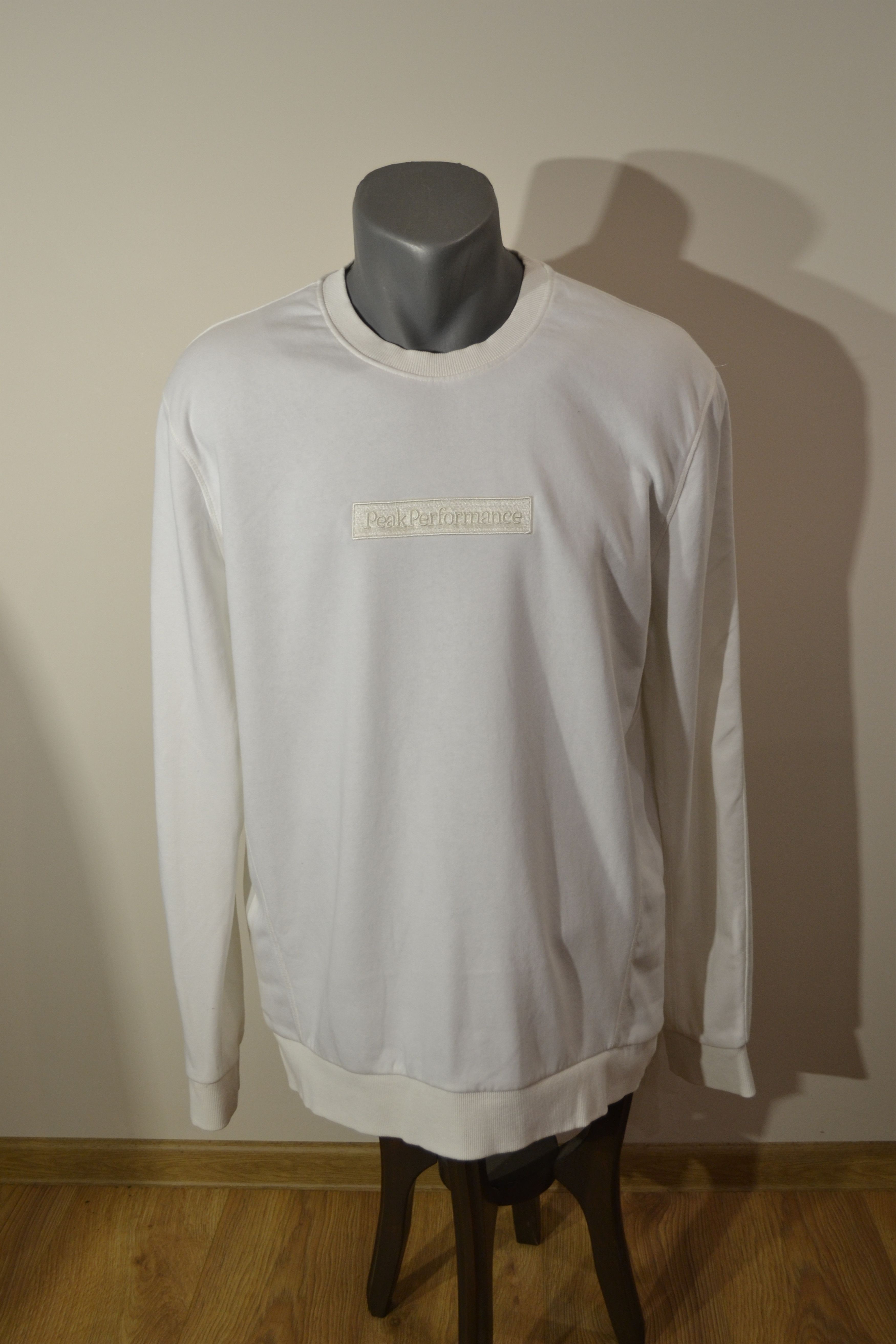 Peak Performance Peak Performance M Ease Crew Pullover – White Sweatshirt Size US XL / EU 56 / 4 - 2 Thumbnail