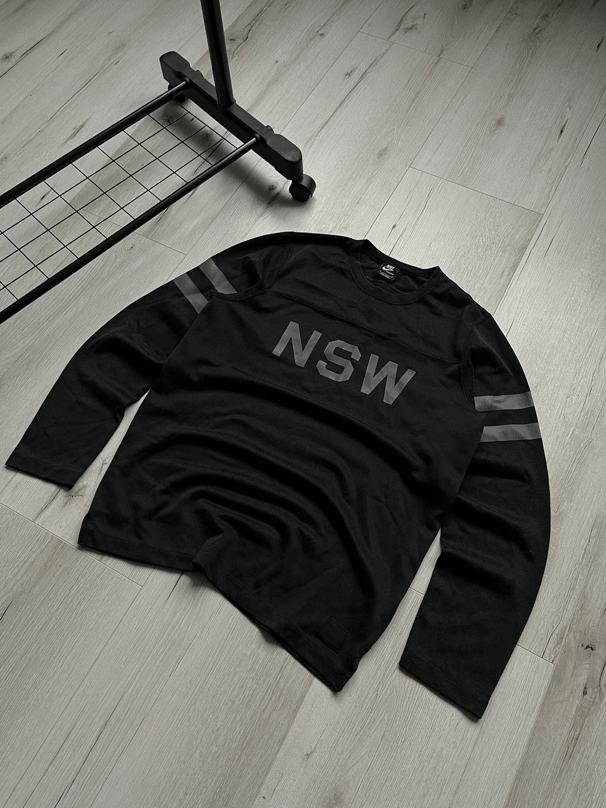 Nike × Vintage Vintage Nike NSW Big Logo Y2K Sweatshirt Black Long sleeve Size US L / EU 52-54 / 3 - 2 Thumbnail