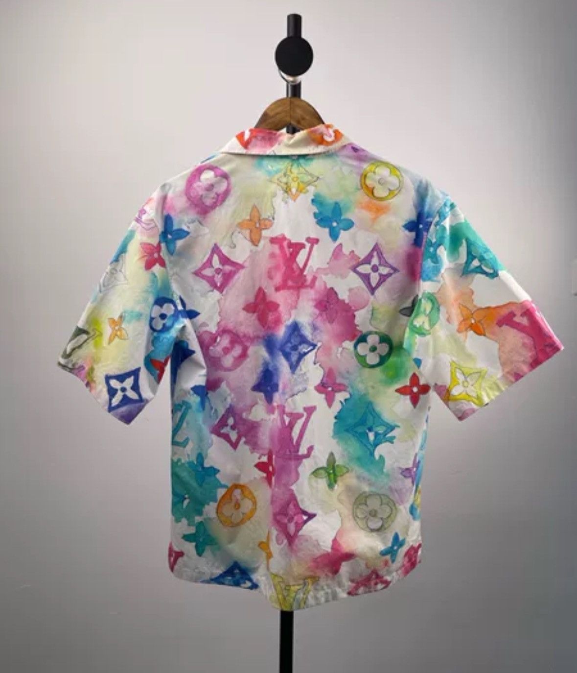 Louis Vuitton Louis Vuitton Colorful ink full logo short sleeved shirt Size US XS / EU 42 / 0 - 5 Thumbnail