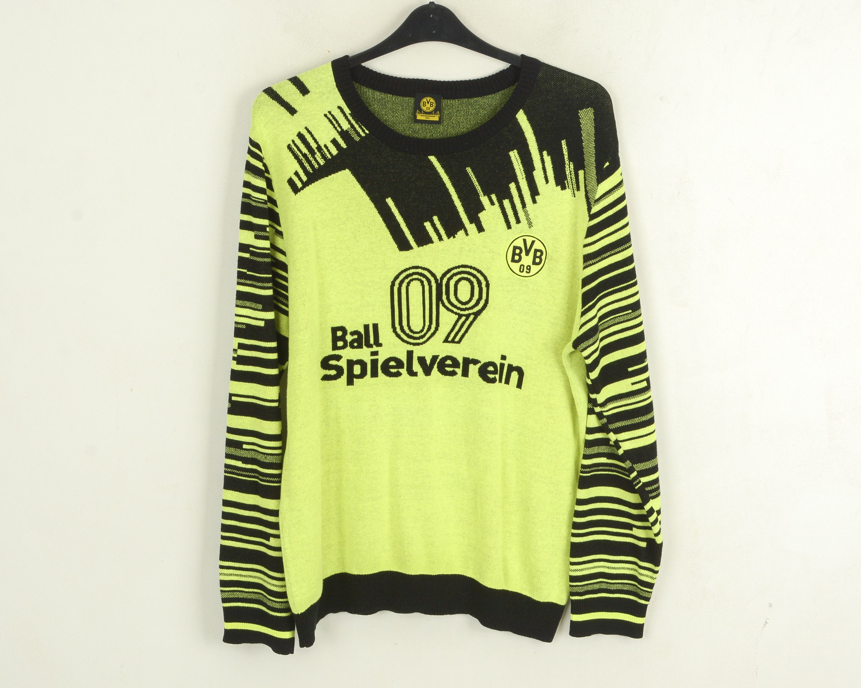 Vintage Borussia Dortmund Men 2XL Retro Jumper Knit 1993 1994 BVB Size US XXL / EU 58 / 5 - 1 Thumbnail