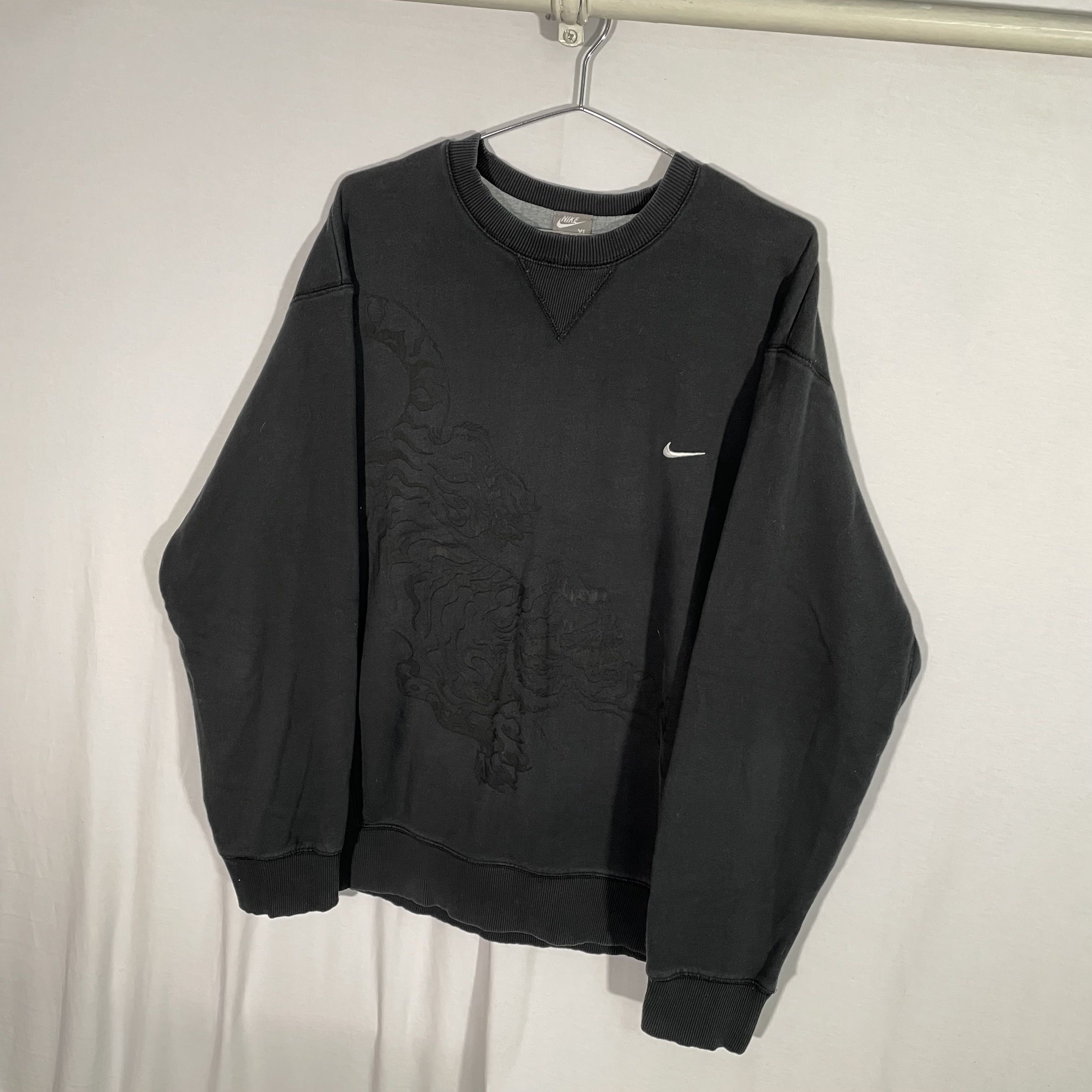 Nike Custom Nike Tiger Sweatshirt Size XL – Vintage Grunge Y2K Size US XL / EU 56 / 4 - 2 Thumbnail