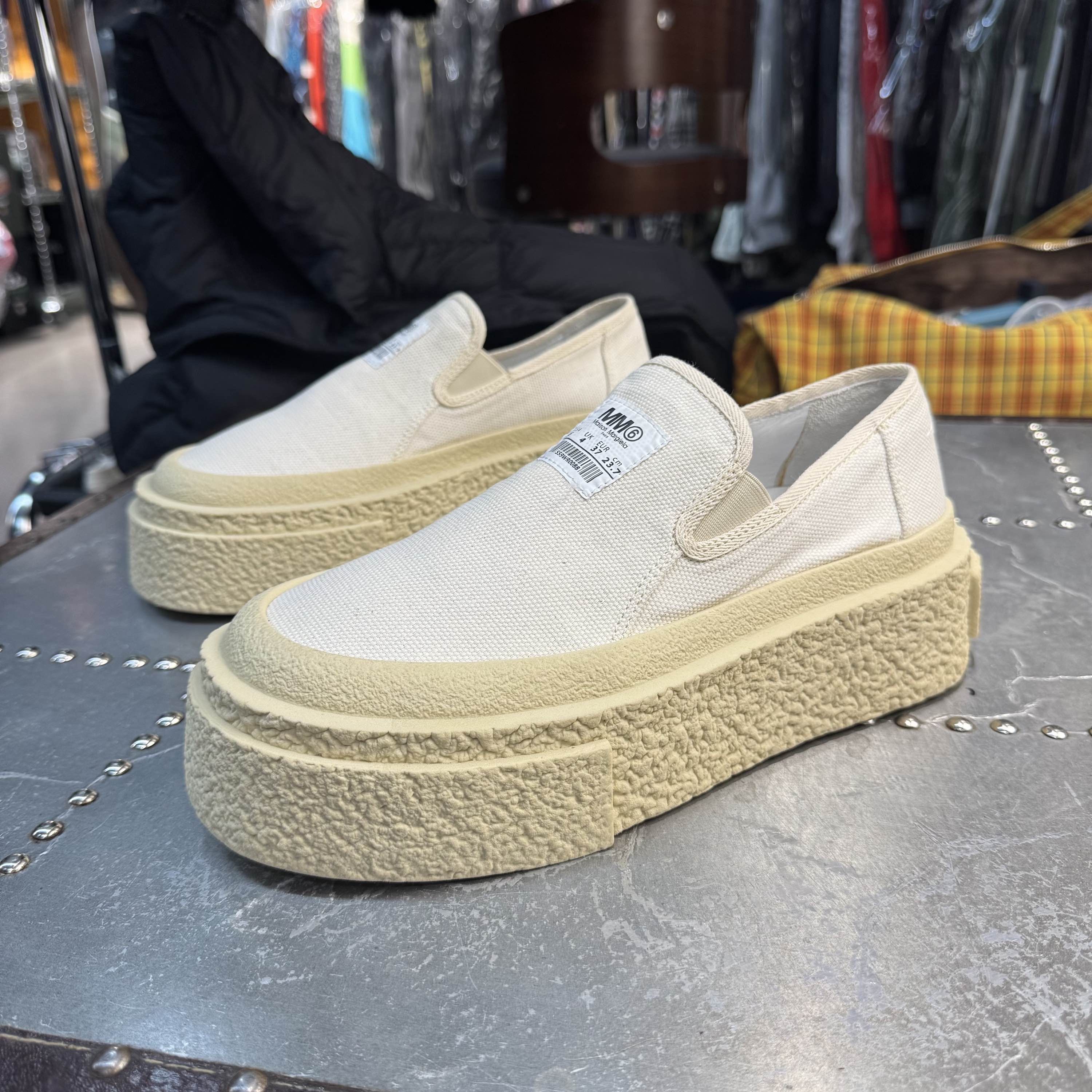 MM6 MM6 Maison Margiela Canvas Slip On Sneakers Size 37 Size US 7 / IT 37 - 1 Thumbnail