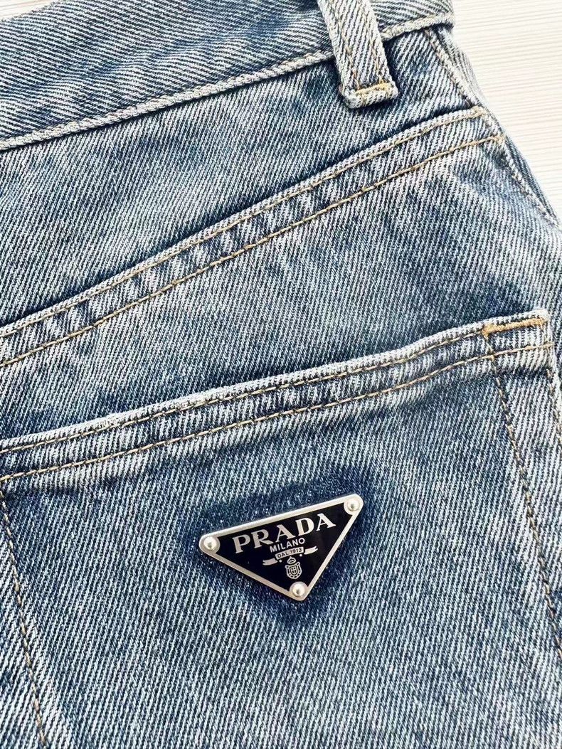 Prada Prada Classic denim shorts Size 26" / US 2 / IT 38 - 4 Thumbnail