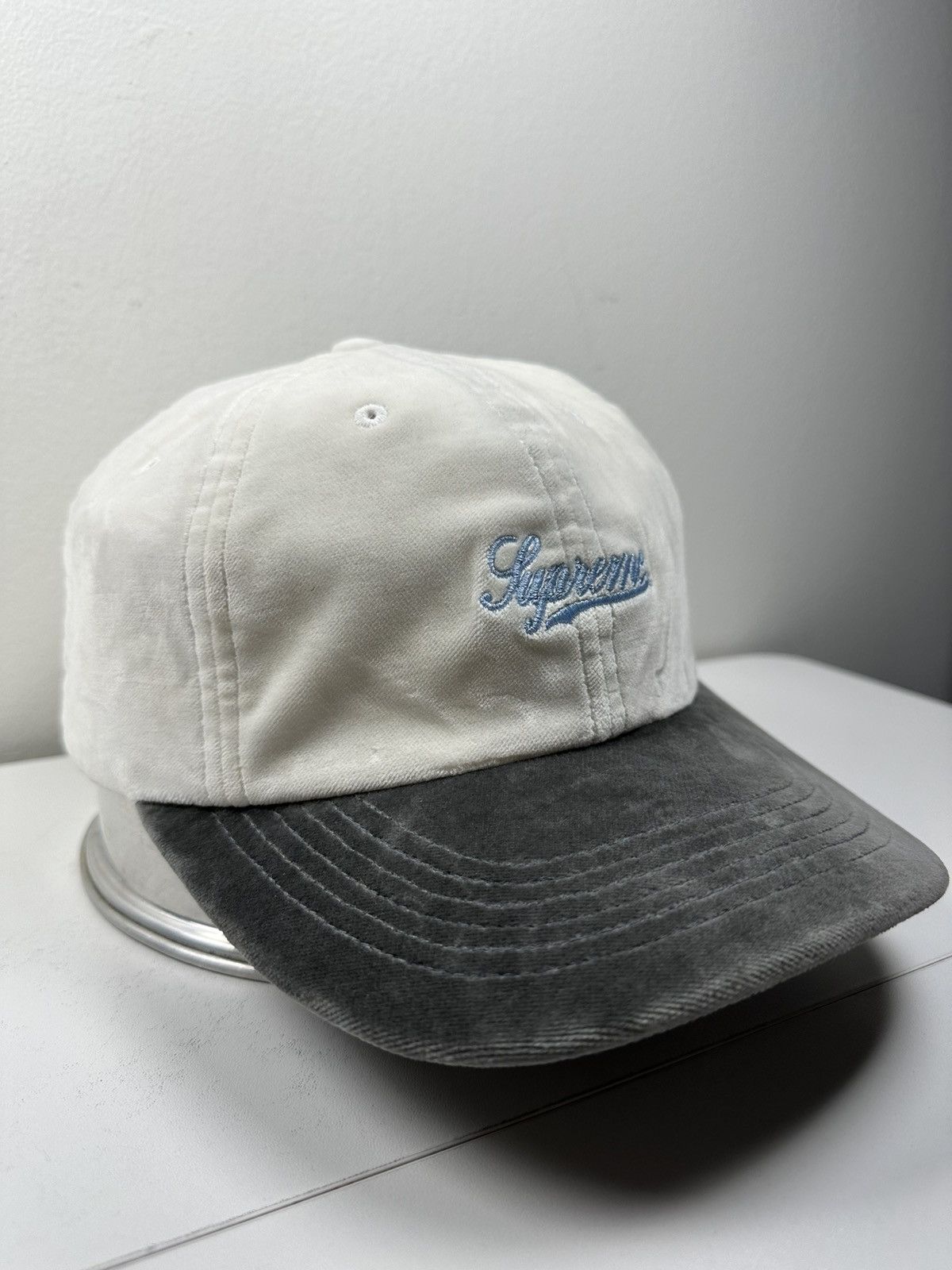 Supreme Supreme Velvet 2-Tone 6-Panel Cap Hat Size ONE SIZE - 3 Thumbnail