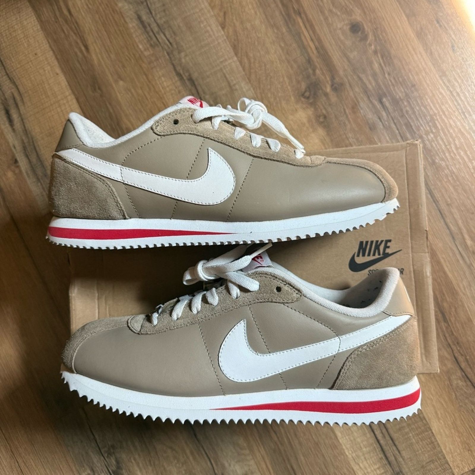 Nike 2010 Nike Cortez Basic Leather 0’6 Khaki Sport Red Size US 9.5 / EU 42-43 - 1 Thumbnail