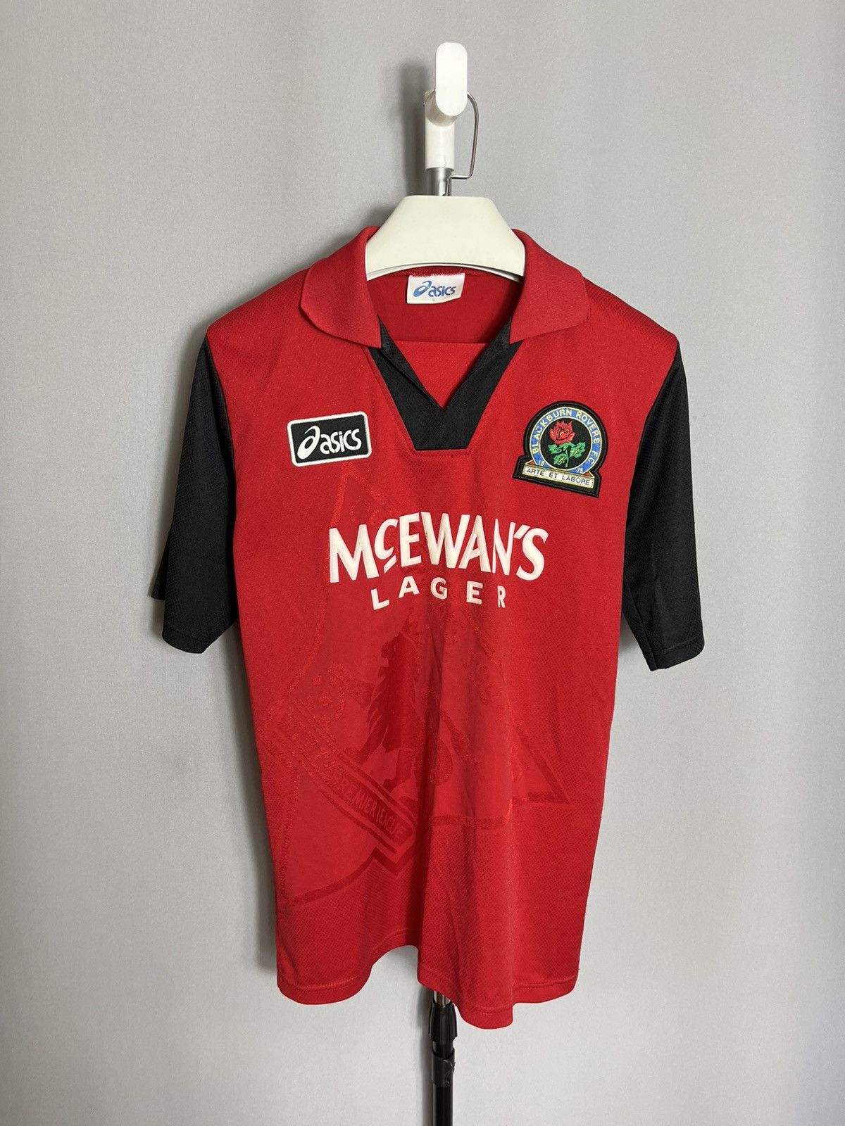 Asics BLACKBURN ROVERS 1995 1996 AWAY FOOTBALL SHIRT ASICS JERSEY Size US S / EU 44-46 / 1 - 1 Thumbnail