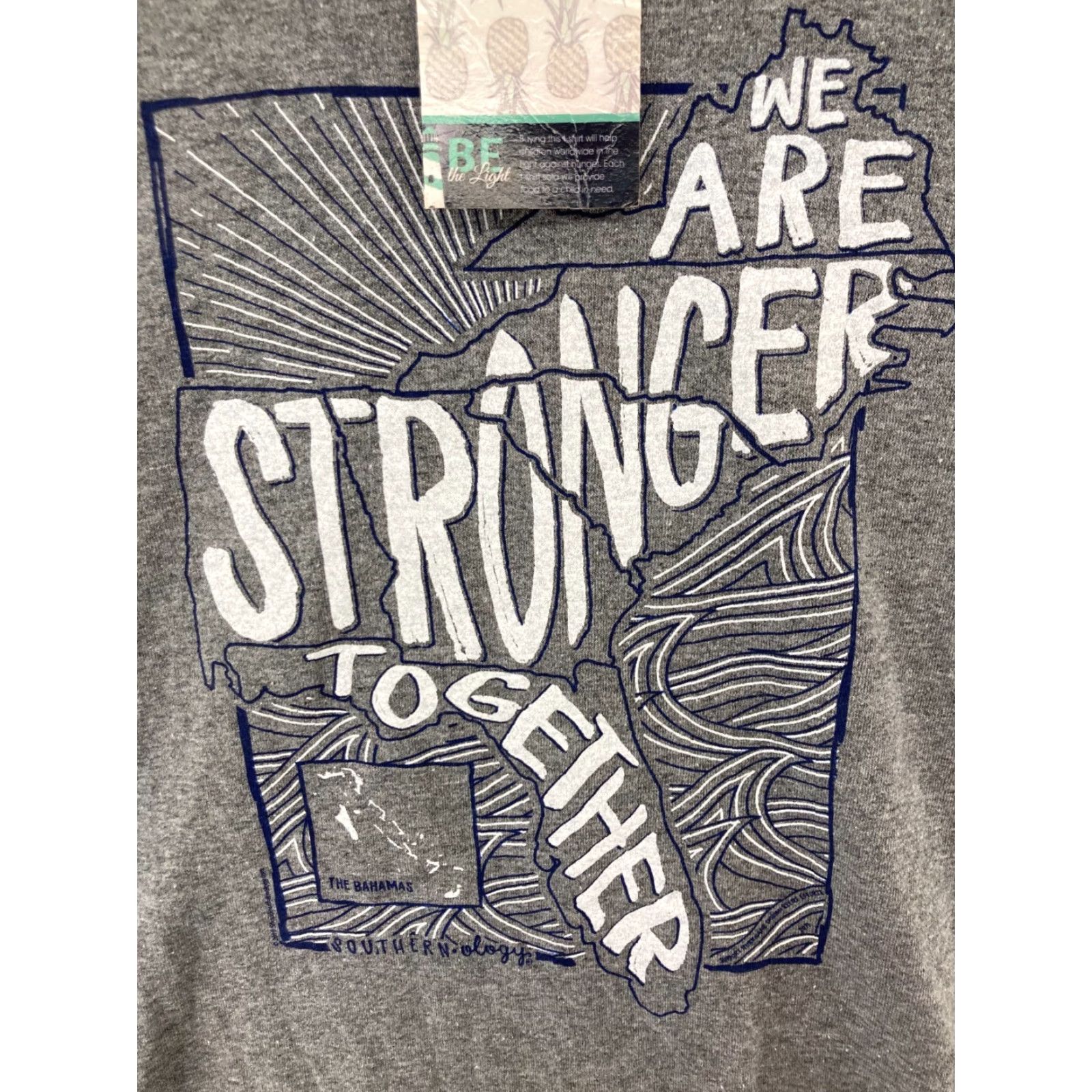 Gildan Be The Light Womens T-Shirt Medium Gray We Are Stronger Together NWT Size M / US 6-8 / IT 42-44 - 4 Thumbnail