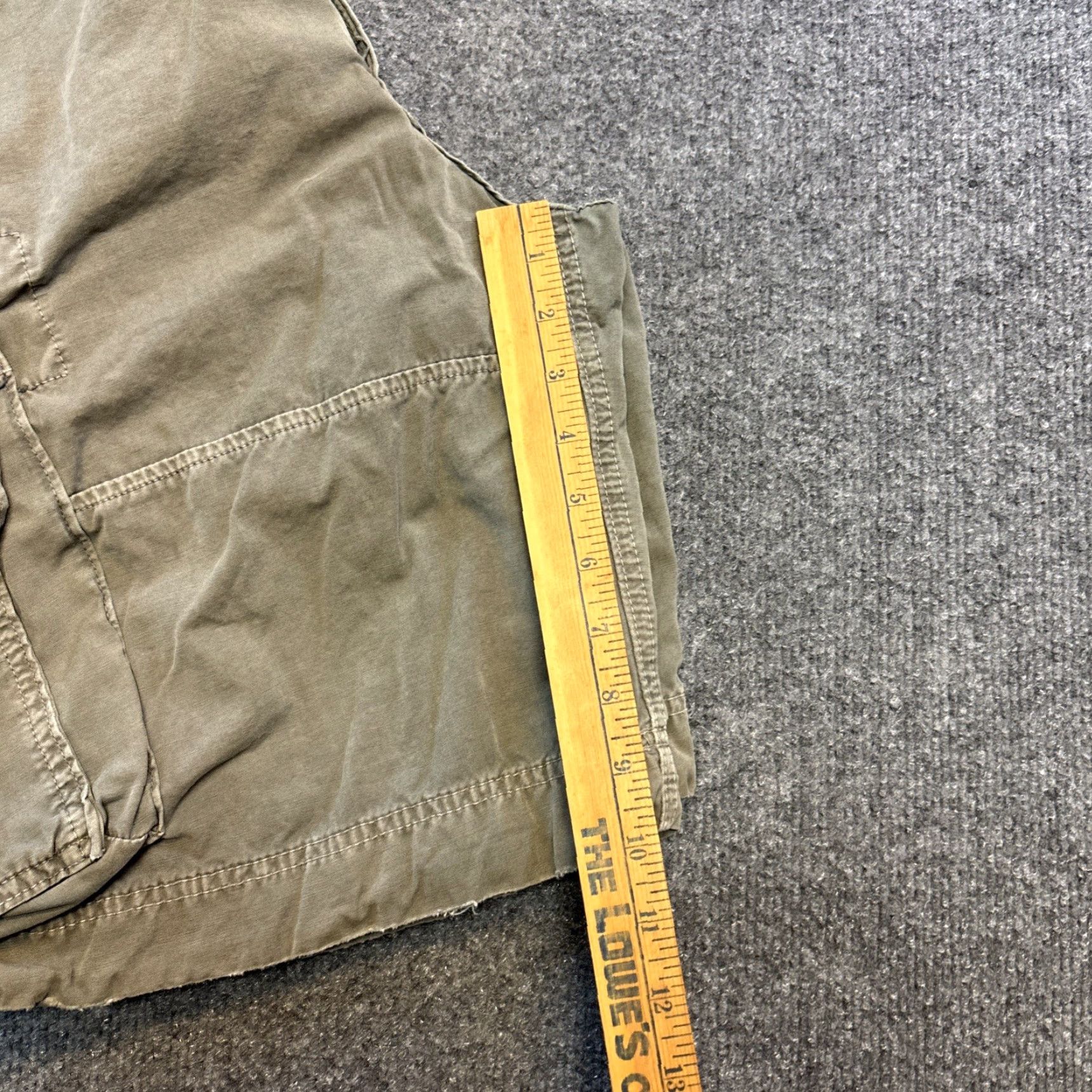 Abercrombie & Fitch Abercrombie & Fitch Men Cargo Shorts L Gray Heavyweight Distressed Pockets Adjustable Waist Y2K Size US 33 - 7 Thumbnail