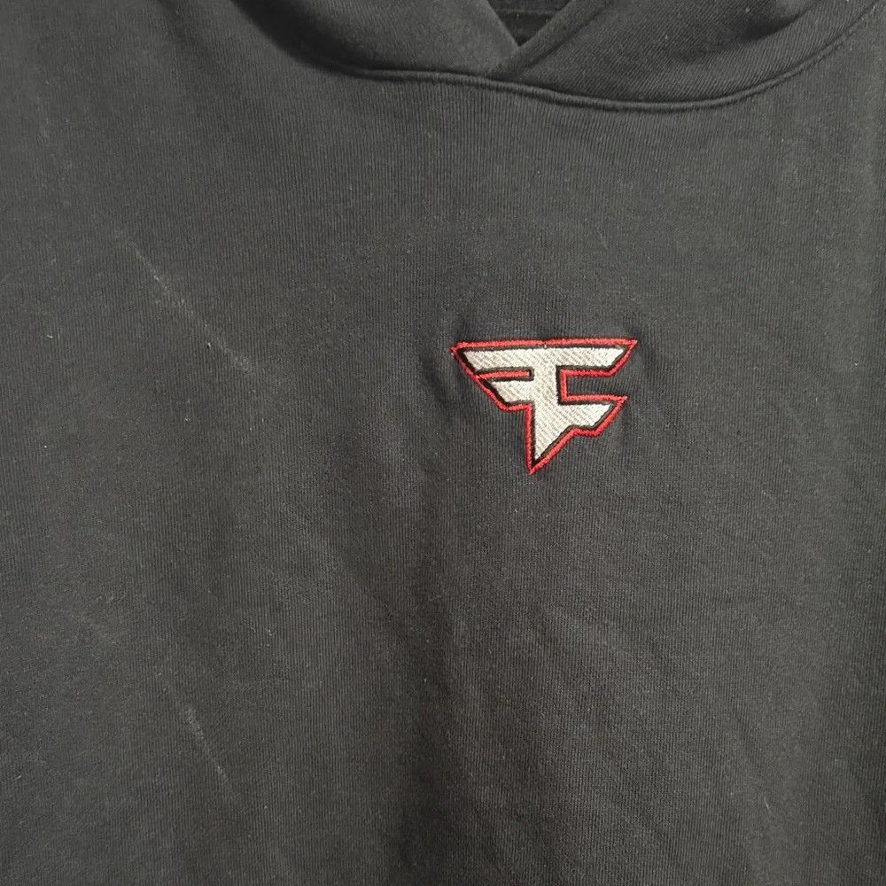 Other OG Faze Clan Black Embroidered Center Logo Hoodie Size US XL / EU 56 / 4 - 4 Thumbnail