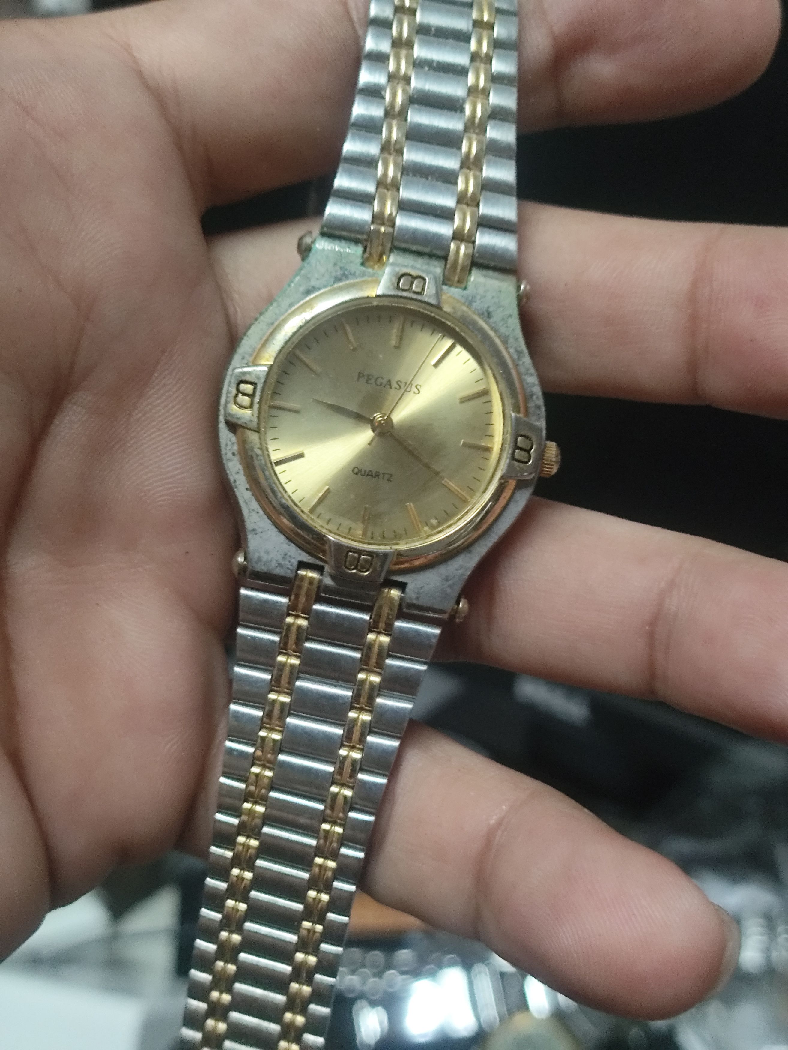 Vintage PEGASUS Vintage Watch,QUARTZ JAPAN ENGINE. Authentic design Size ONE SIZE - 3 Thumbnail