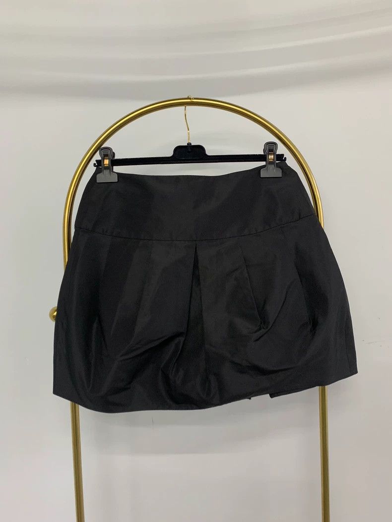 Prada Prada Black pleated skirt Size 27" / US 4 / IT 40 - 2 Thumbnail