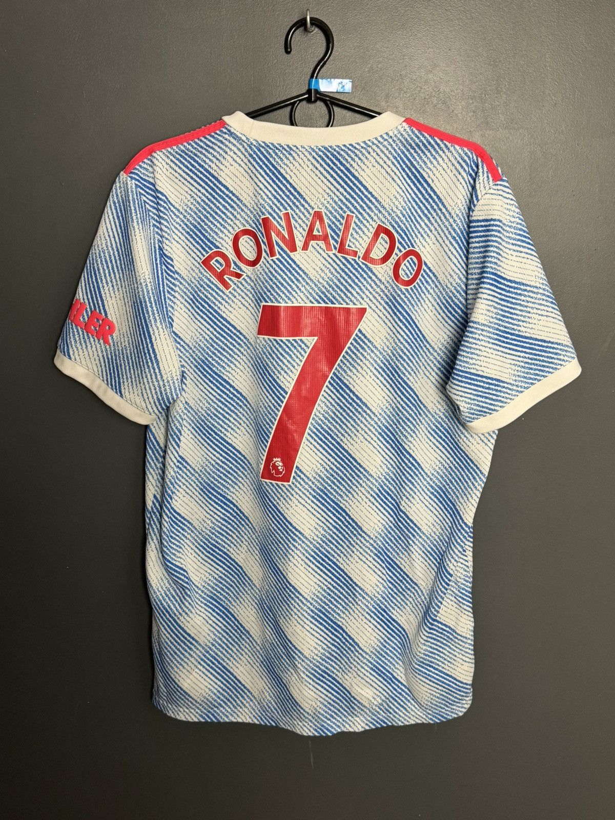 Adidas Manchester United 21/22 Away Ronaldo Football Jersey Size US L / EU 52-54 / 3 - 1 Thumbnail
