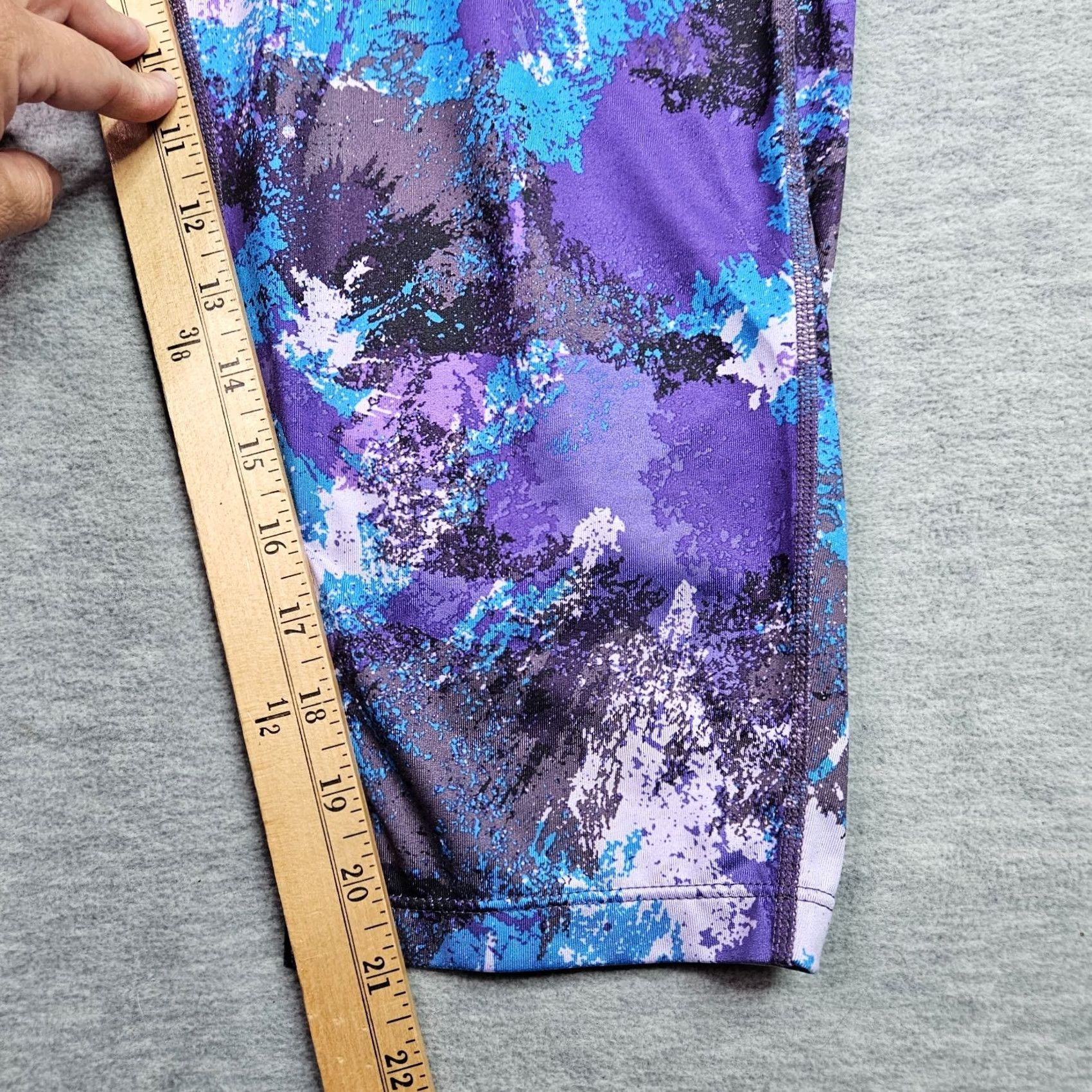 Nike Nike Dri-FIT Women's Plus Size 2X Cropped Leggings Purple Blue Patterned Gym Leggings Size 40" / US 18 - 4 Thumbnail