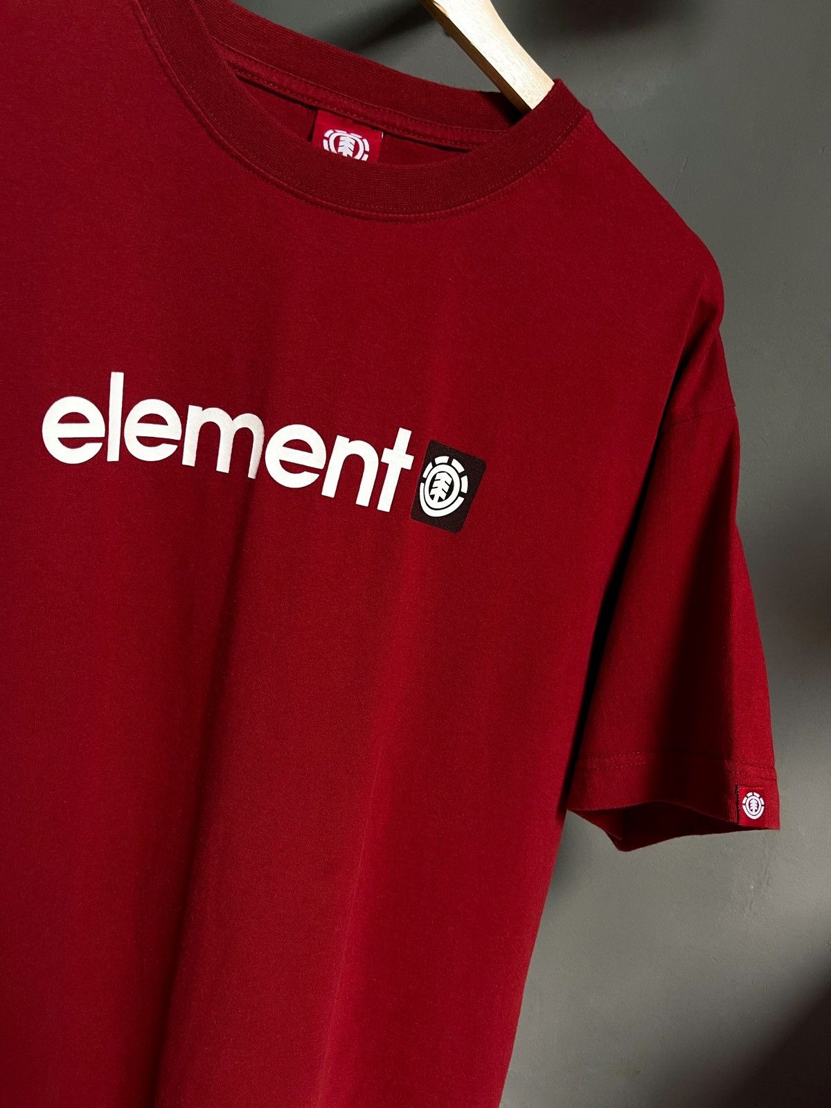 Element Vintage Element Skateboards Logo T-Shirt Size US XL / EU 56 / 4 - 1 Thumbnail