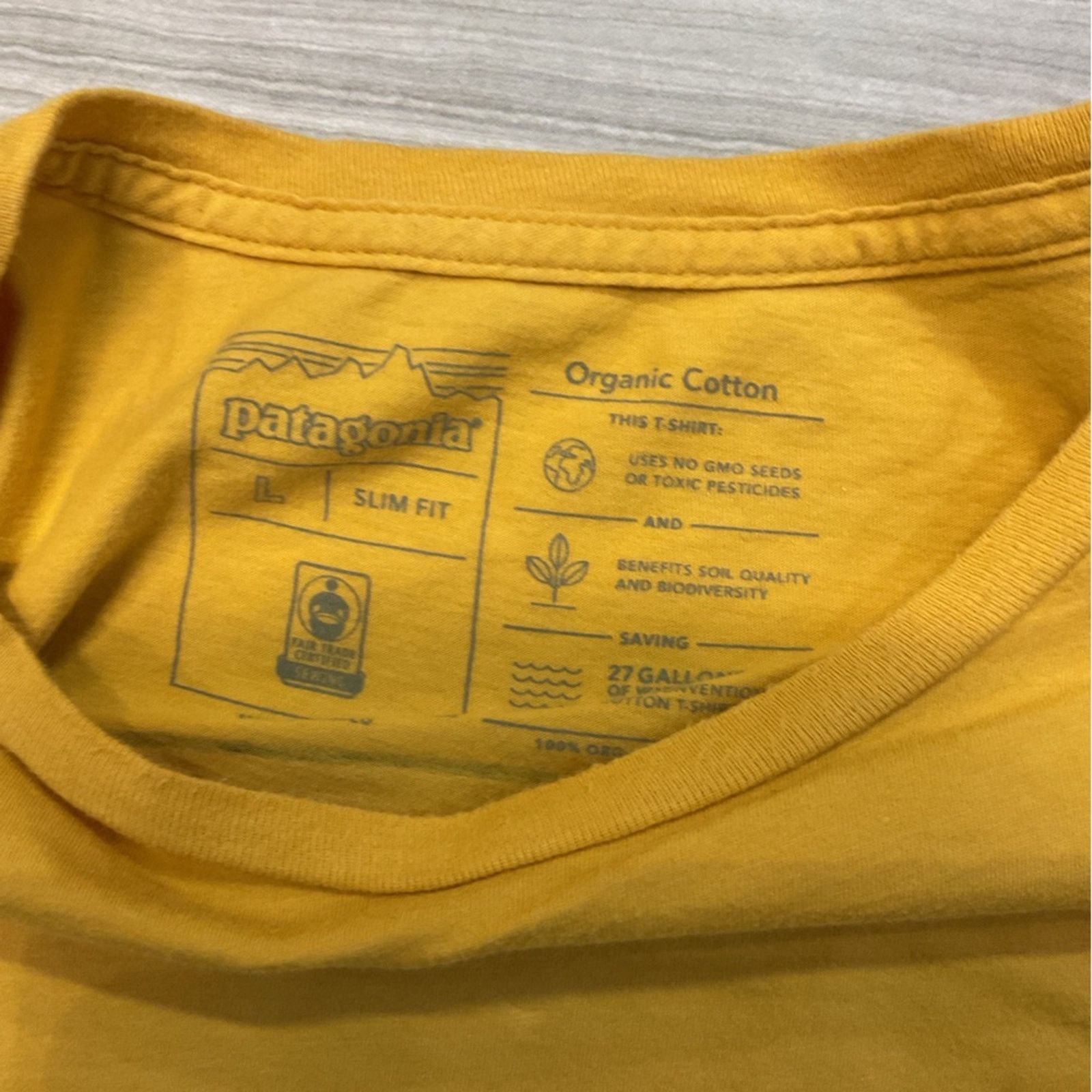 Patagonia Patagonia Yellow Side Pocket T-Shirt Size US L / EU 52-54 / 3 - 5 Thumbnail