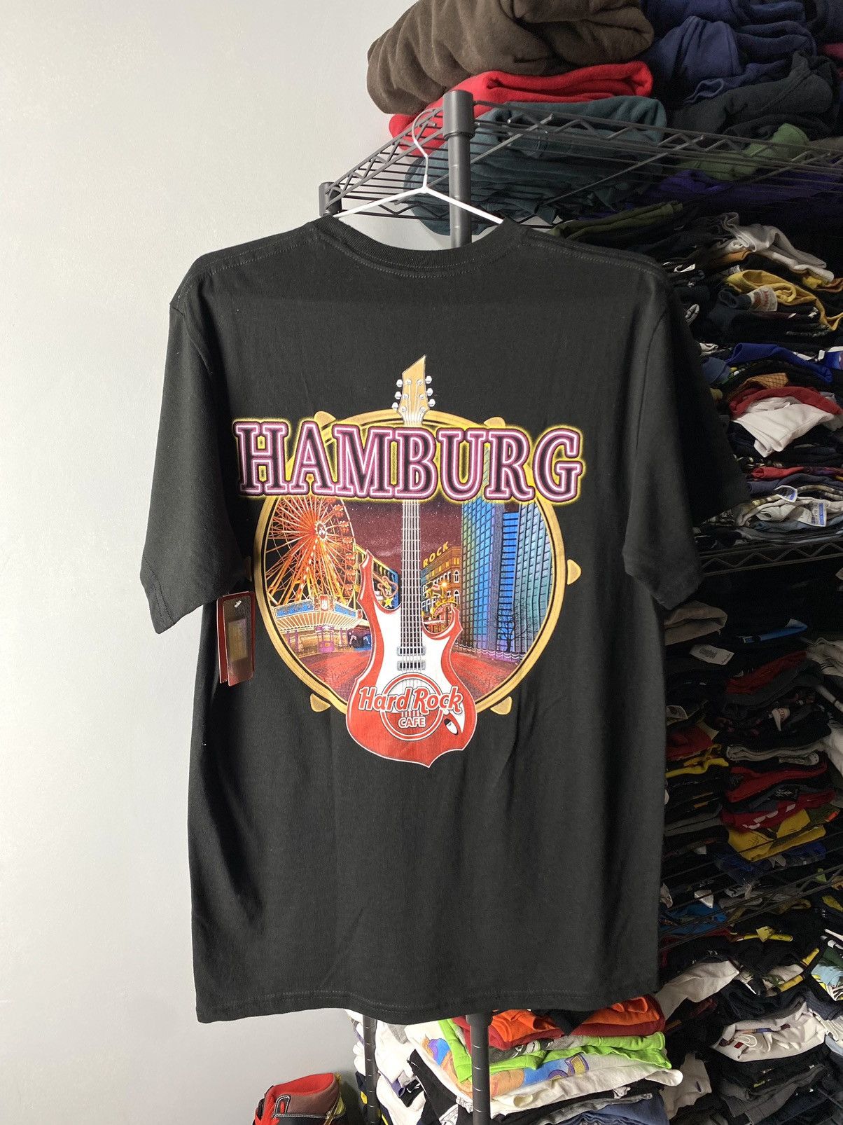 Hard Rock Cafe Y2K Vintage Hard Rock Cafe Humburg T Shirt 00’s Vtg Size US M / EU 48-50 / 2 - 1 Thumbnail