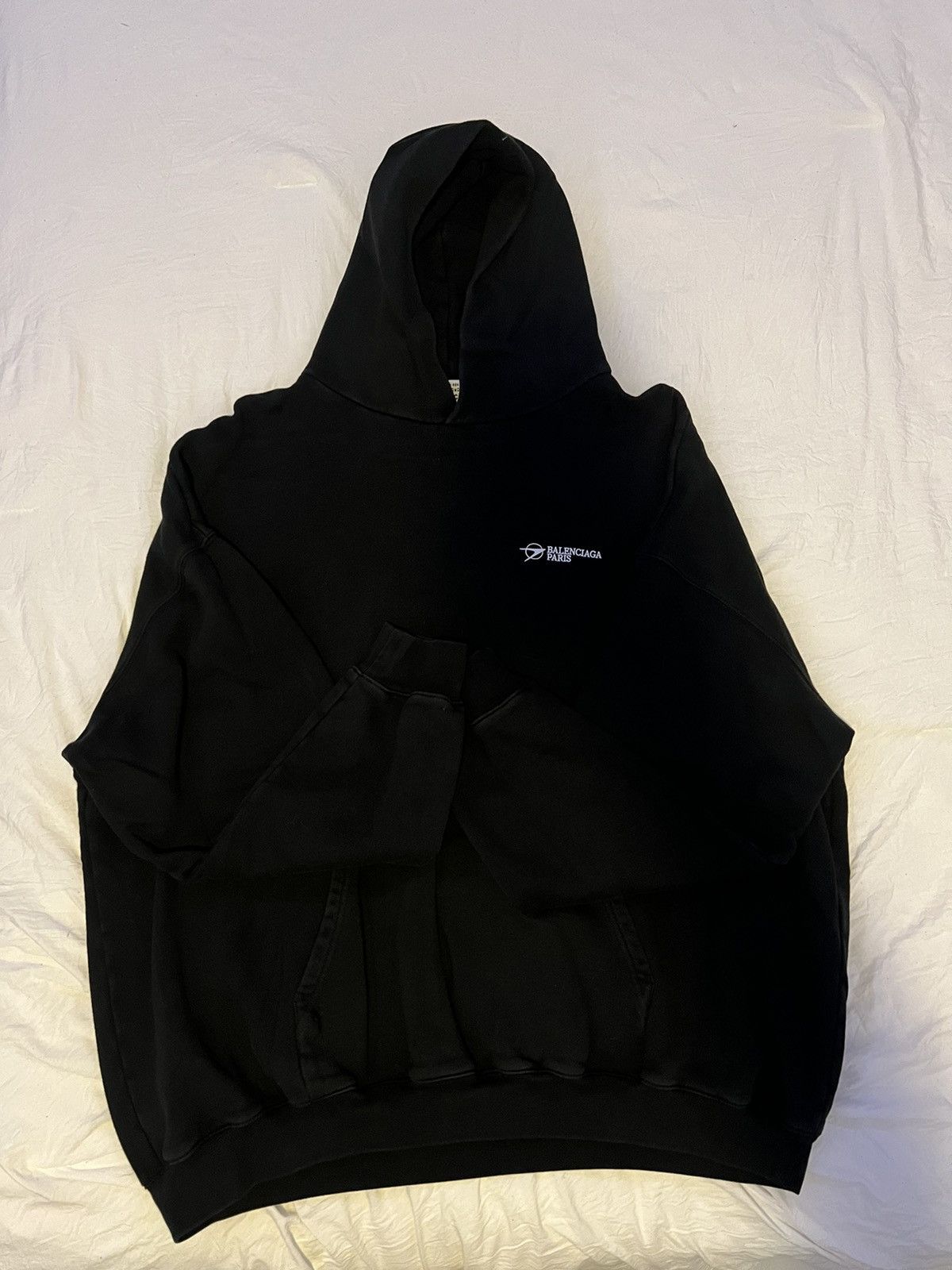 Balenciaga Balenciaga racing arrow pullover hoodie Size US XL / EU 56 / 4 - 1 Thumbnail