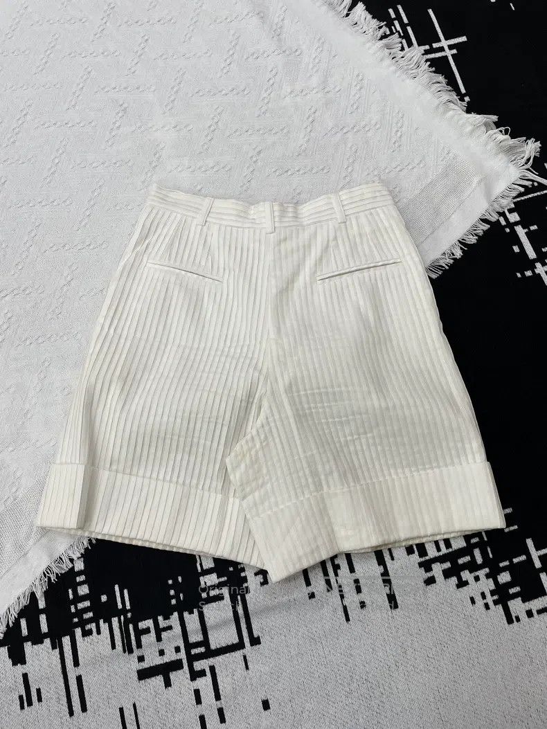 Chanel Chanel White vertical striped shorts Size 26" / US 2 / IT 38 - 2 Thumbnail