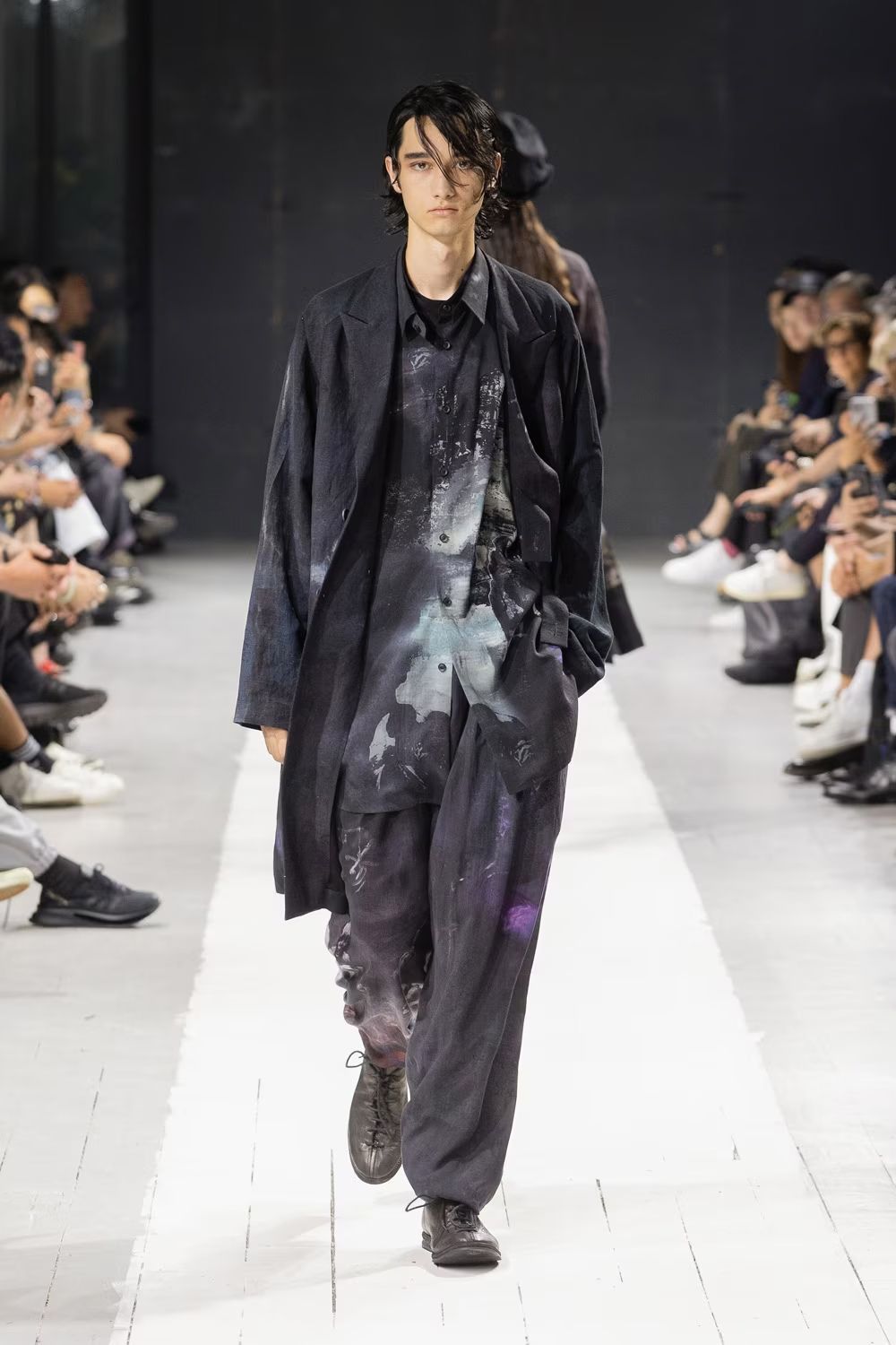 Yohji Yamamoto Yohji Yamamoto Pour Homme - Printed side gusset Blouse Size US M / EU 48-50 / 2 - 4 Thumbnail