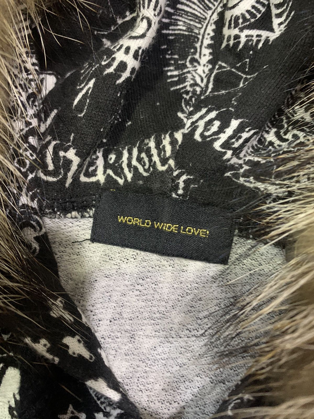 Japanese Brand 💸BINDINGOFFER💸World Wide Love furhoodie allover printed Size US L / EU 52-54 / 3 - 8 Thumbnail