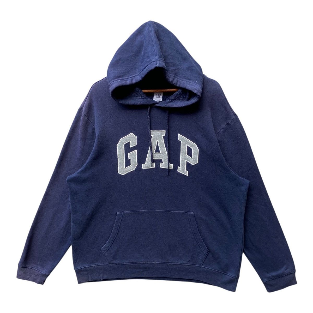 Gap Vintage Gap Hoodie Big Logo Pullover Jumper Size XL Size US XL / EU 56 / 4 - 1 Thumbnail