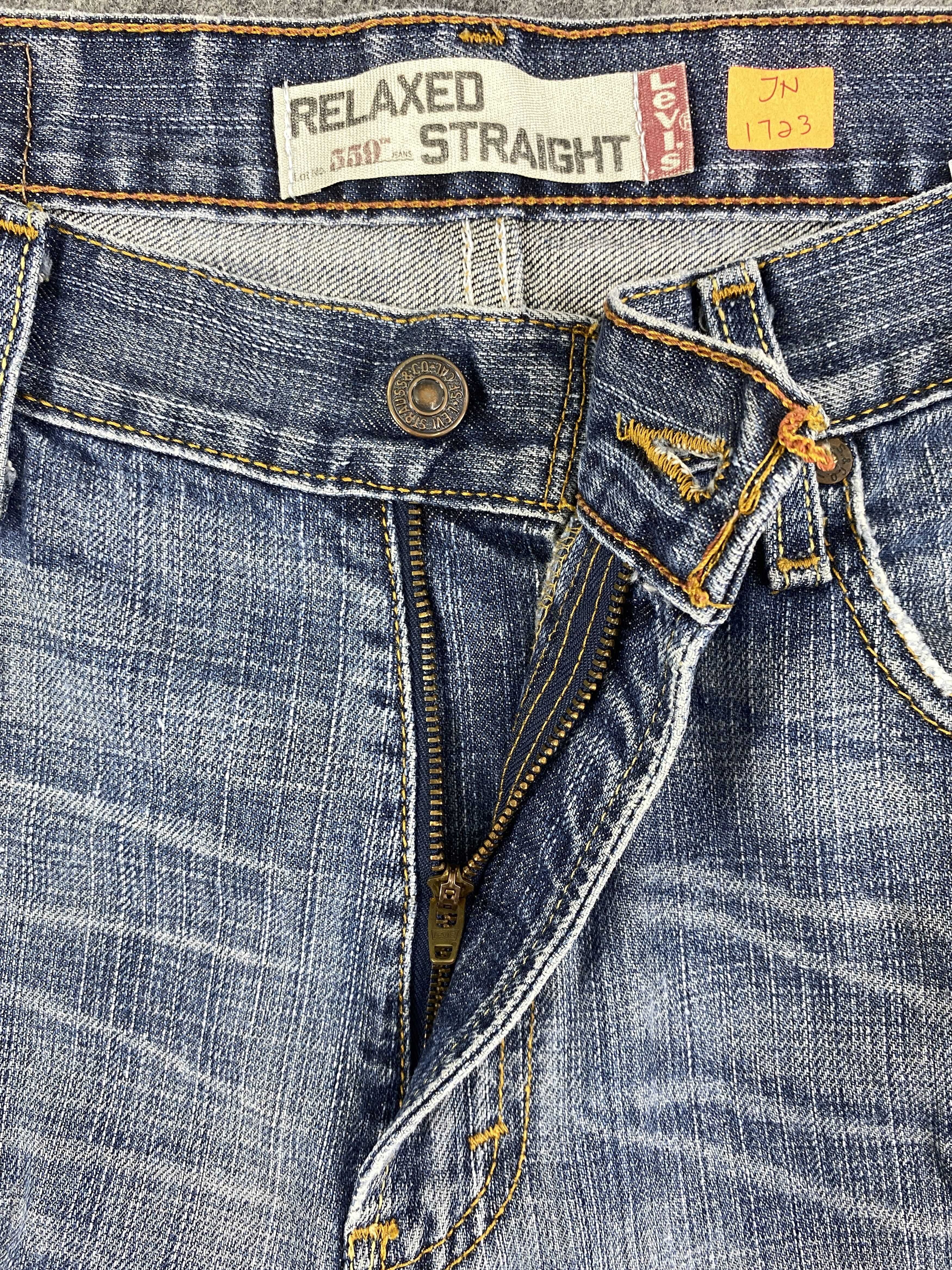 Japanese Brand Distressed Blue Vintage Levi's 559 33x31 Denim -JN1723 Size US 33 - 6 Thumbnail