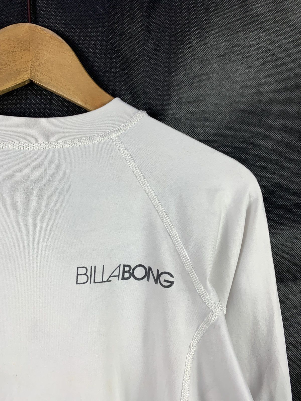 Billabong Steals! Billabong Tops Inner Tight Sunshield UPF50 Size US L / EU 52-54 / 3 - 7 Thumbnail