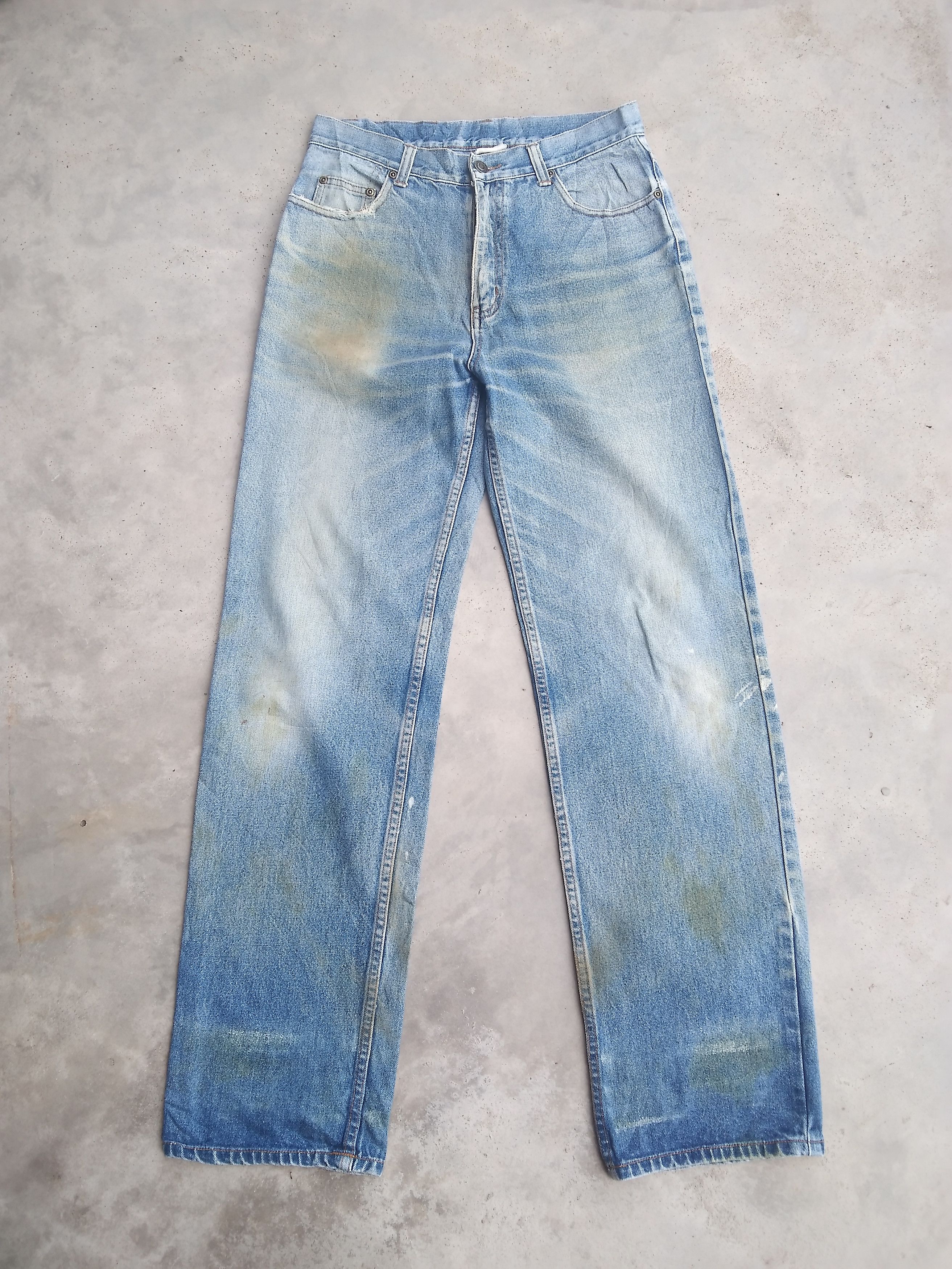 Japanese Brand Vintage Japanese Straight Leg Dirty Distressed Jeans Size US 29 - 1 Thumbnail