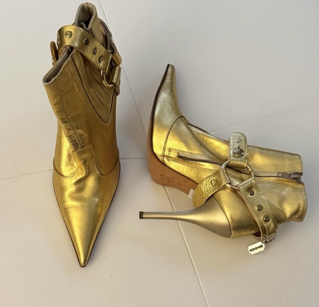 Other Denny Rose Metallic Gold Ankle Boots Size US 6 / IT 36 - 15 Thumbnail