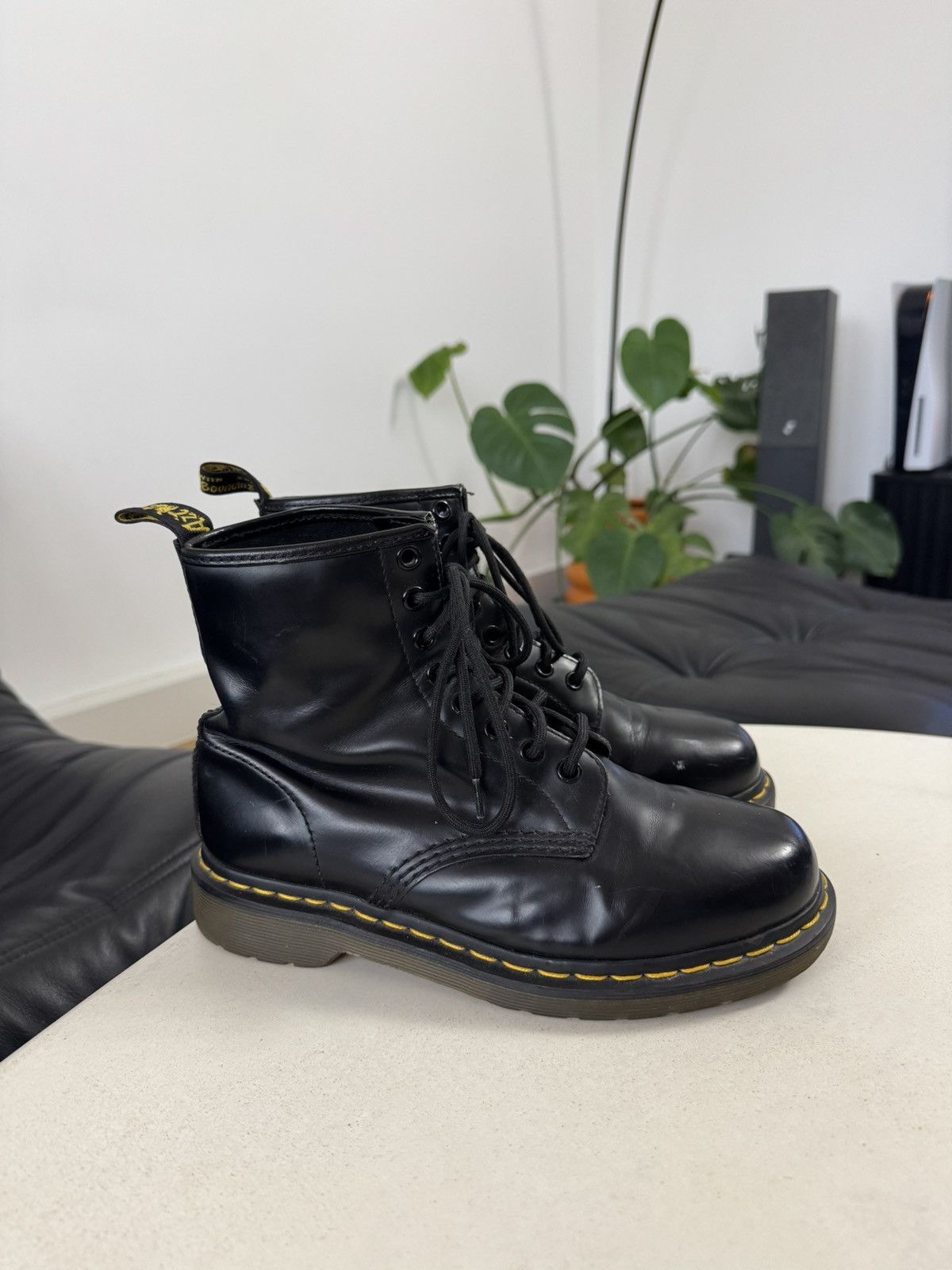 Dr. Martens Dr Martens 1460 Derby Leather Boots Black Rare Hype PunkRock Size US 6 / EU 39 - 3 Thumbnail