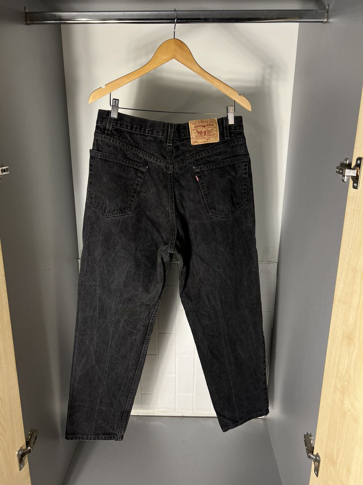 Levi's Vintage Clothing VINTAGE LEVIS 550 MADE IN USA DENIM JEANS RETRO CASUAL 90s Size US 36 / EU 52 - 15 Thumbnail