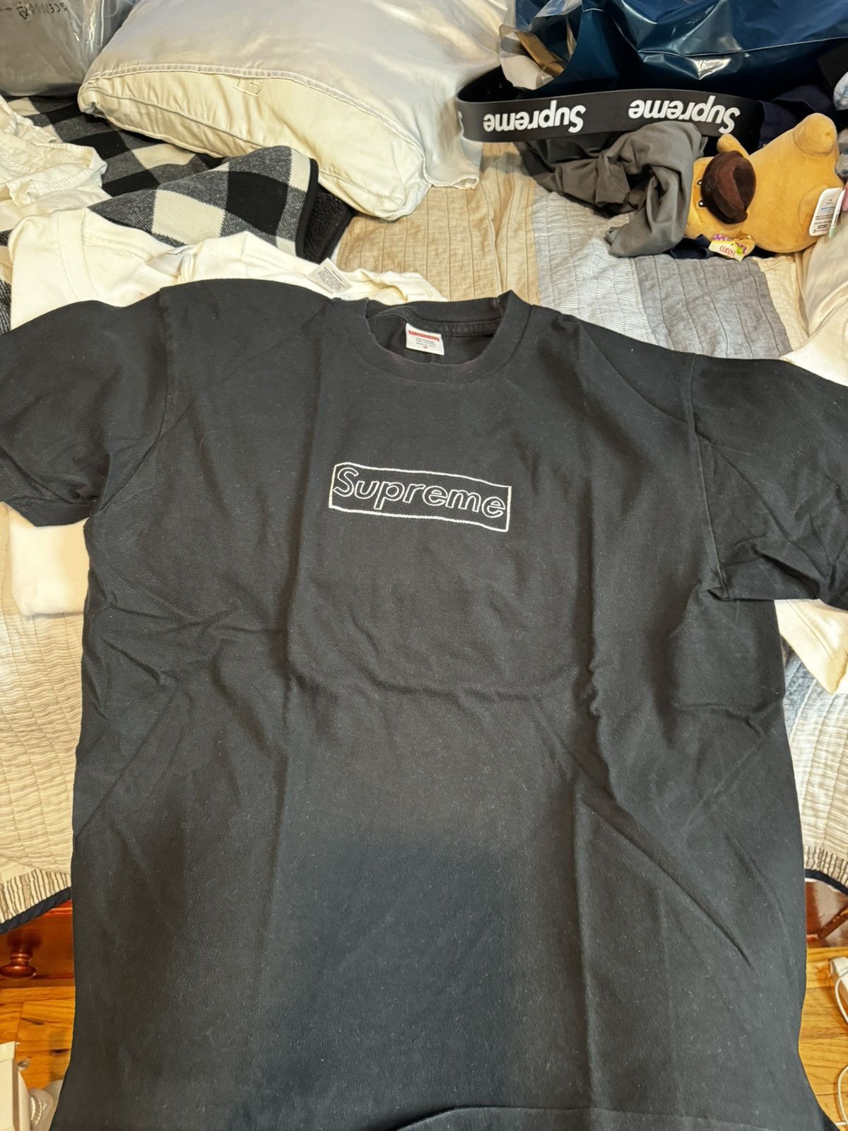 Supreme Supreme kaws chalk box logo Size US M / EU 48-50 / 2 - 6 Thumbnail