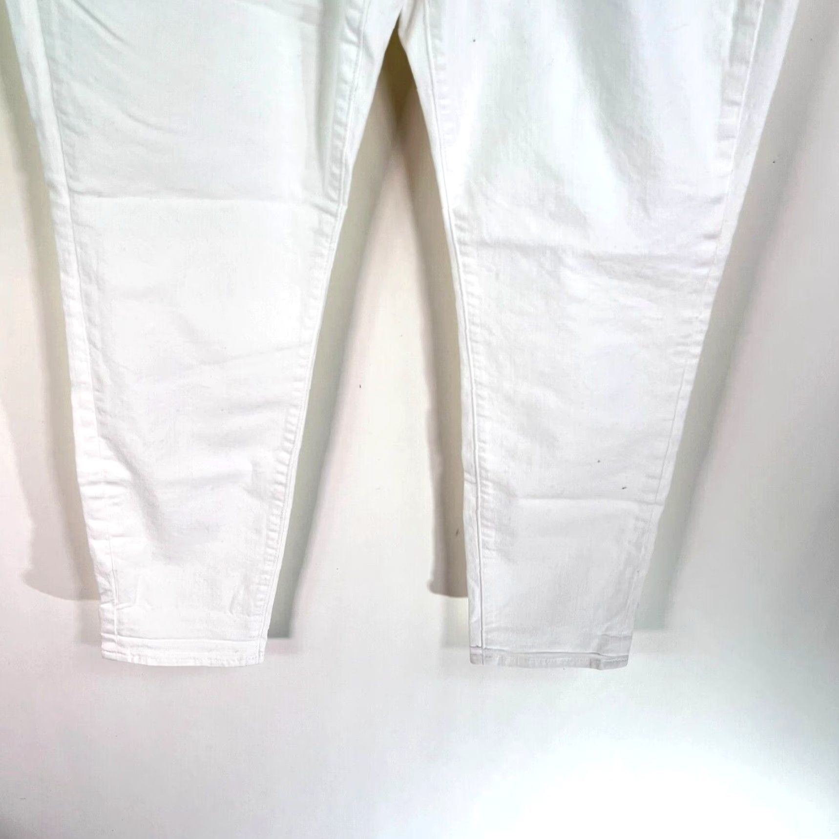 Loft LOFT Jeans Main Selling Point: Curvy Skinny Crop Denim - White - Size 12 (Waist 36" Inseam 30") - 90s Boho Loft Marisa - Womens Size 34" / US 12 / IT 48 - 4 Thumbnail