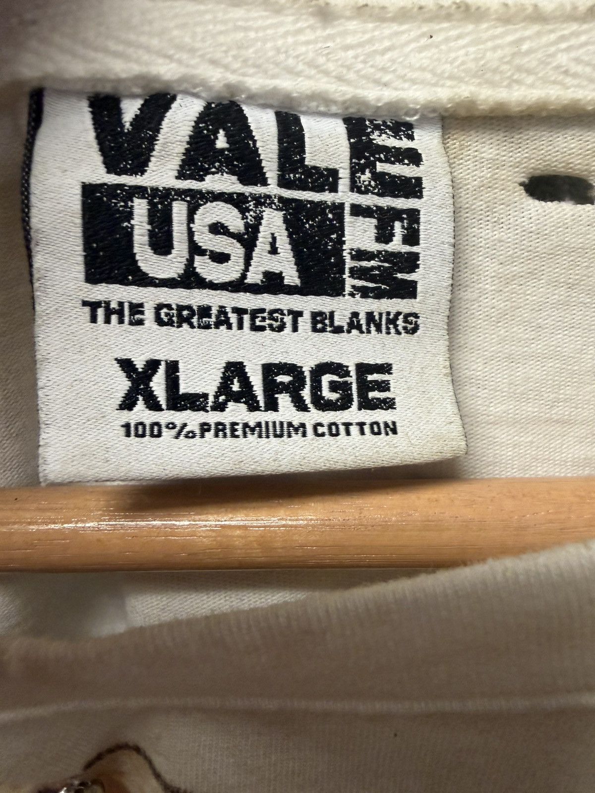 Vale Vale cross bling t shirt pre owned xl Size US XL / EU 56 / 4 - 3 Thumbnail