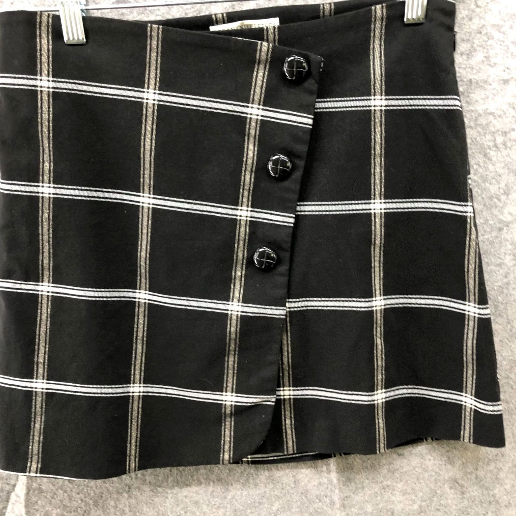 Urban Outfitters Urban Outfitters Plaid Mini Skirt Womens M Black White Grid Button Front Wrap Skirt Vintage No Short Preppy Mens Womens Girls Boys Size 32" / US 10 / IT 46 - 4 Thumbnail