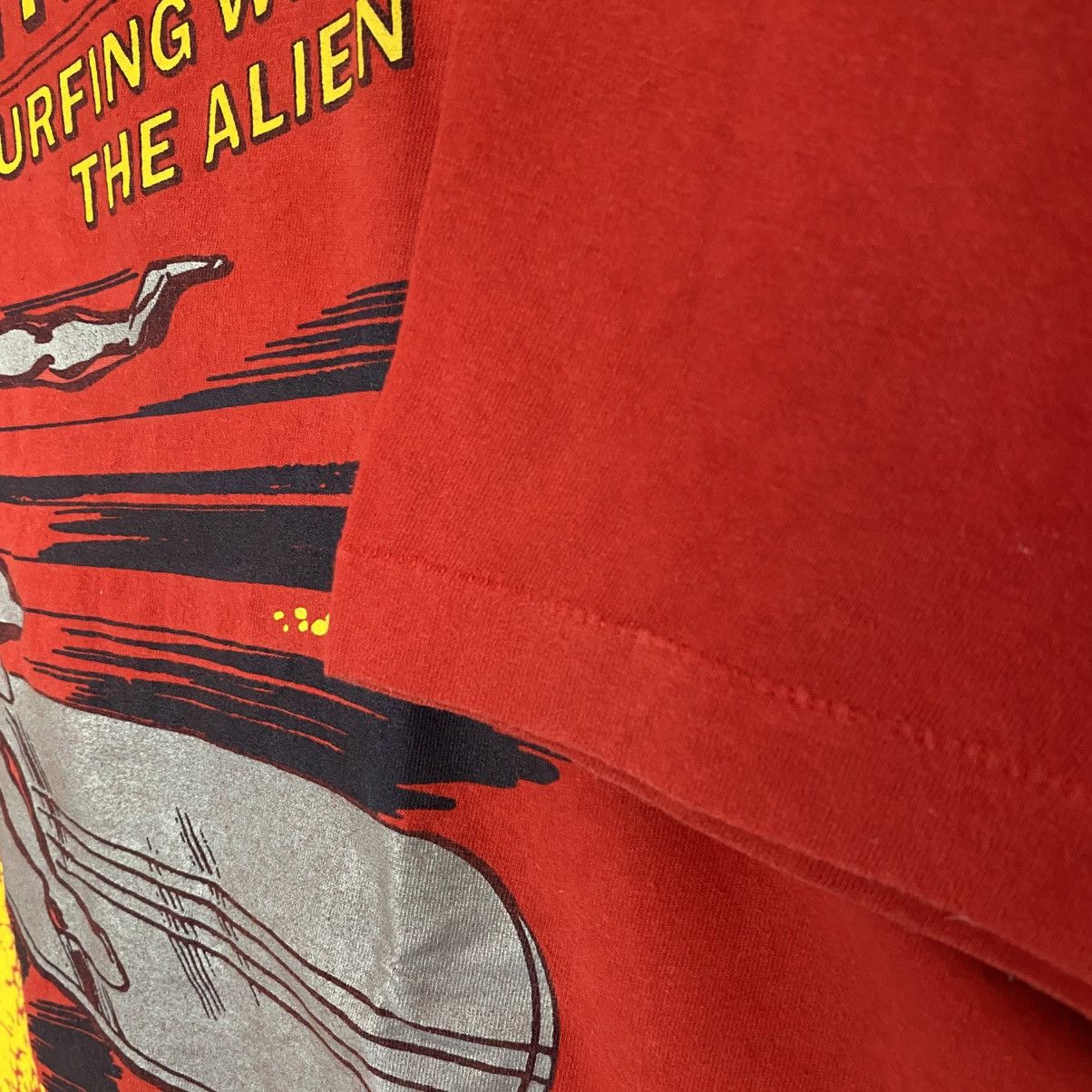 Marvel Comics Vintage 1988 Joe Satriani Surfing with the Alien T shirt Size US L / EU 52-54 / 3 - 5 Thumbnail