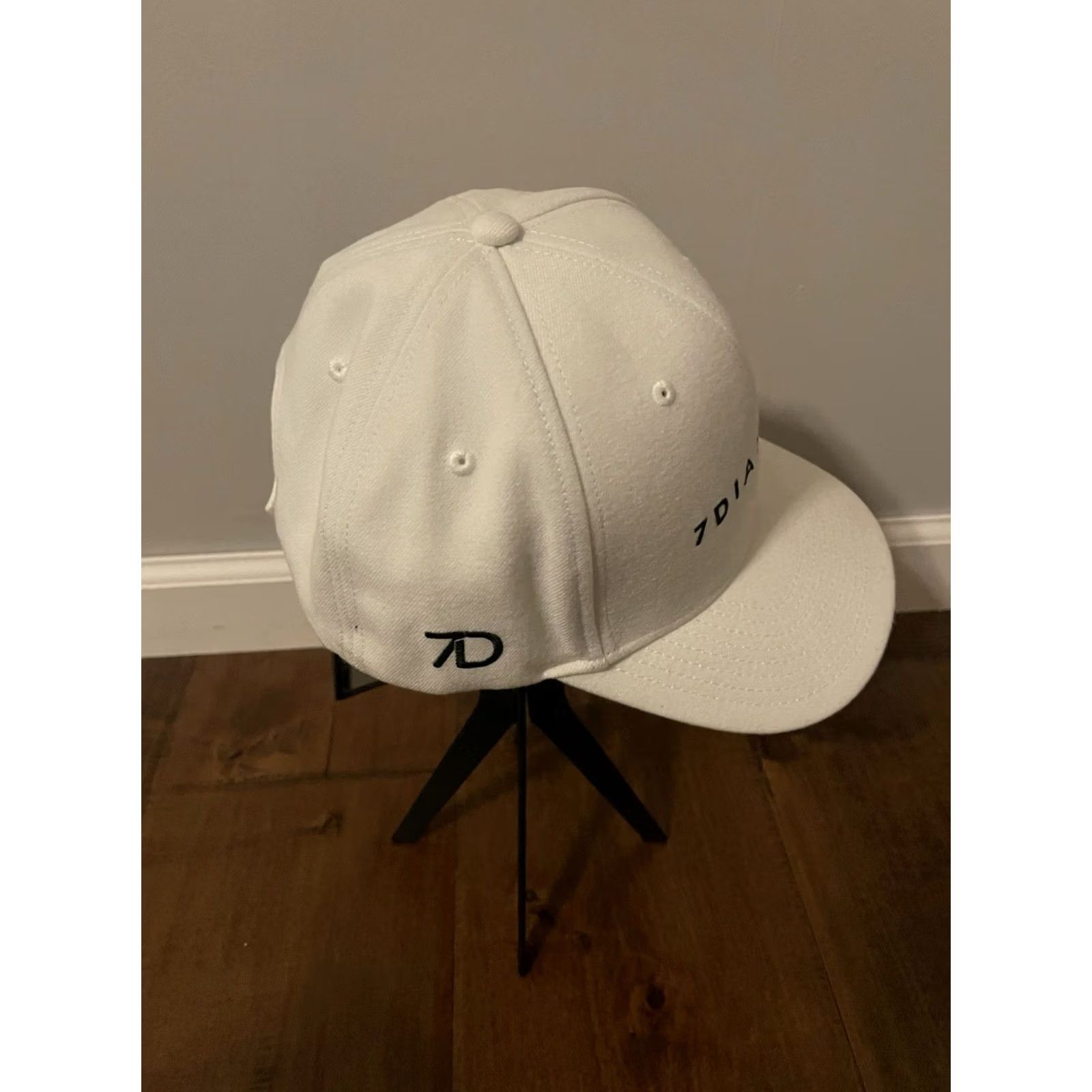 Vintage 7 Diamonds 7D White Adjustable Strap Drive Logo Golf Hat Cap Adult One Size White Adjustable Hat Mens Cap Size ONE SIZE - 2 Thumbnail