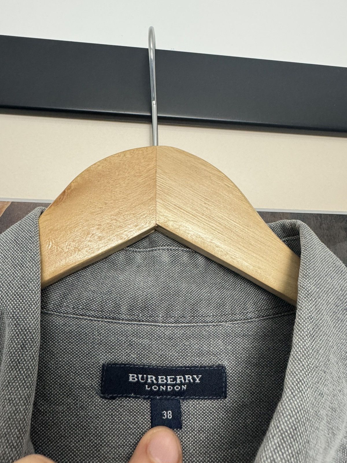 Burberry Burberry Button Up Casual Shirt Luxury Designer Mini Logo Size US M / EU 48-50 / 2 - 3 Thumbnail